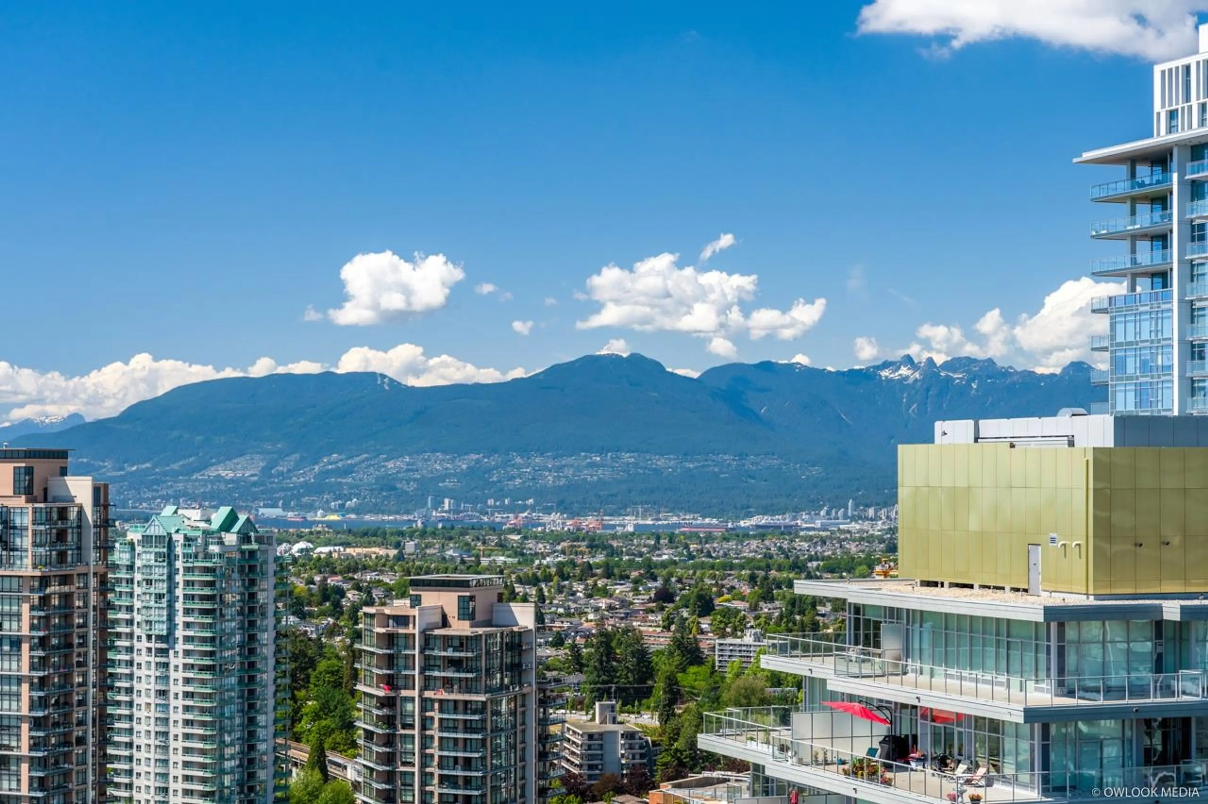 Property at #3204 6463 SILVER AVENUE, Burnaby, BC