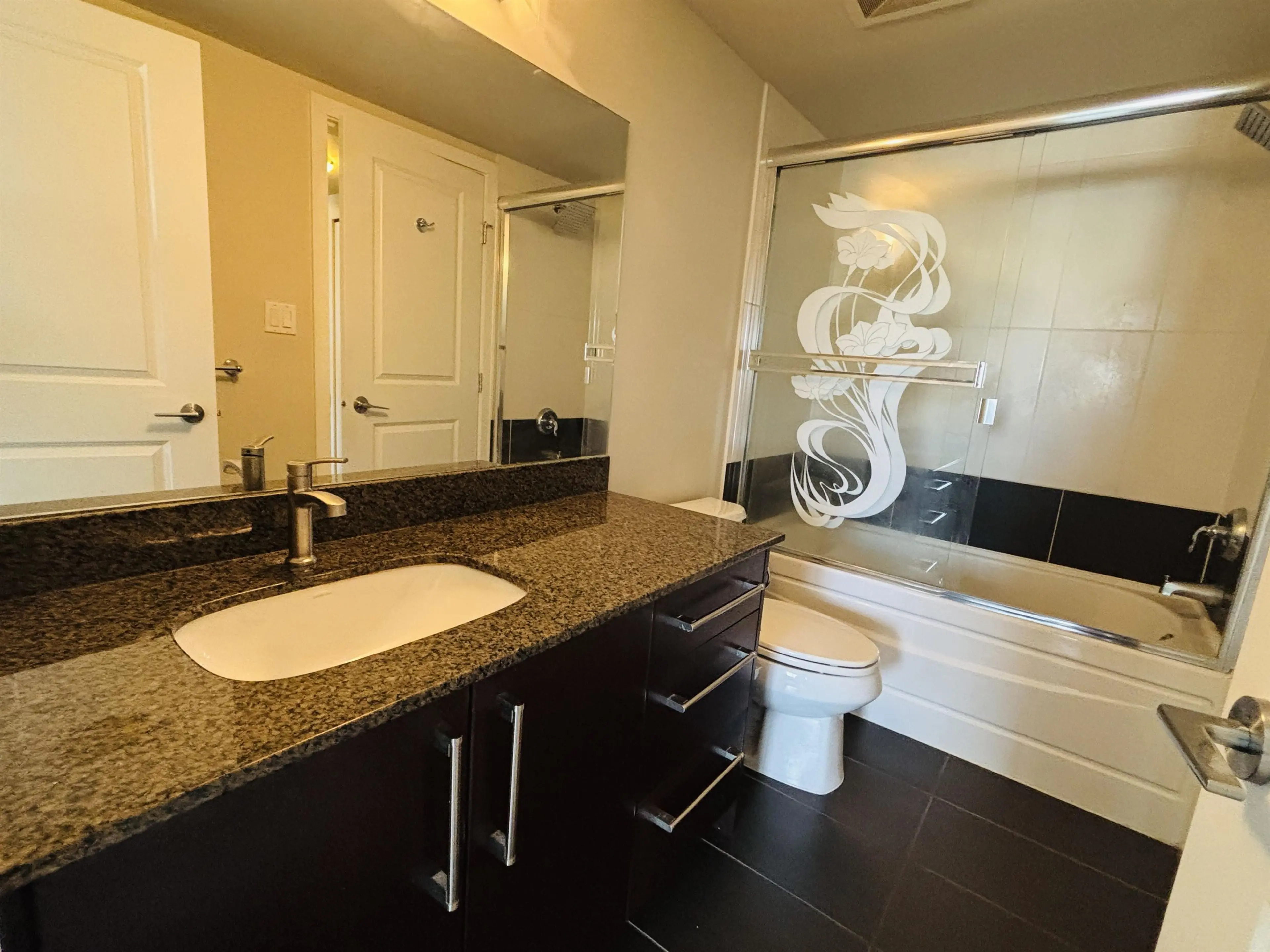 Property at #309 15775 CROYDON DRIVE, Surrey, BC