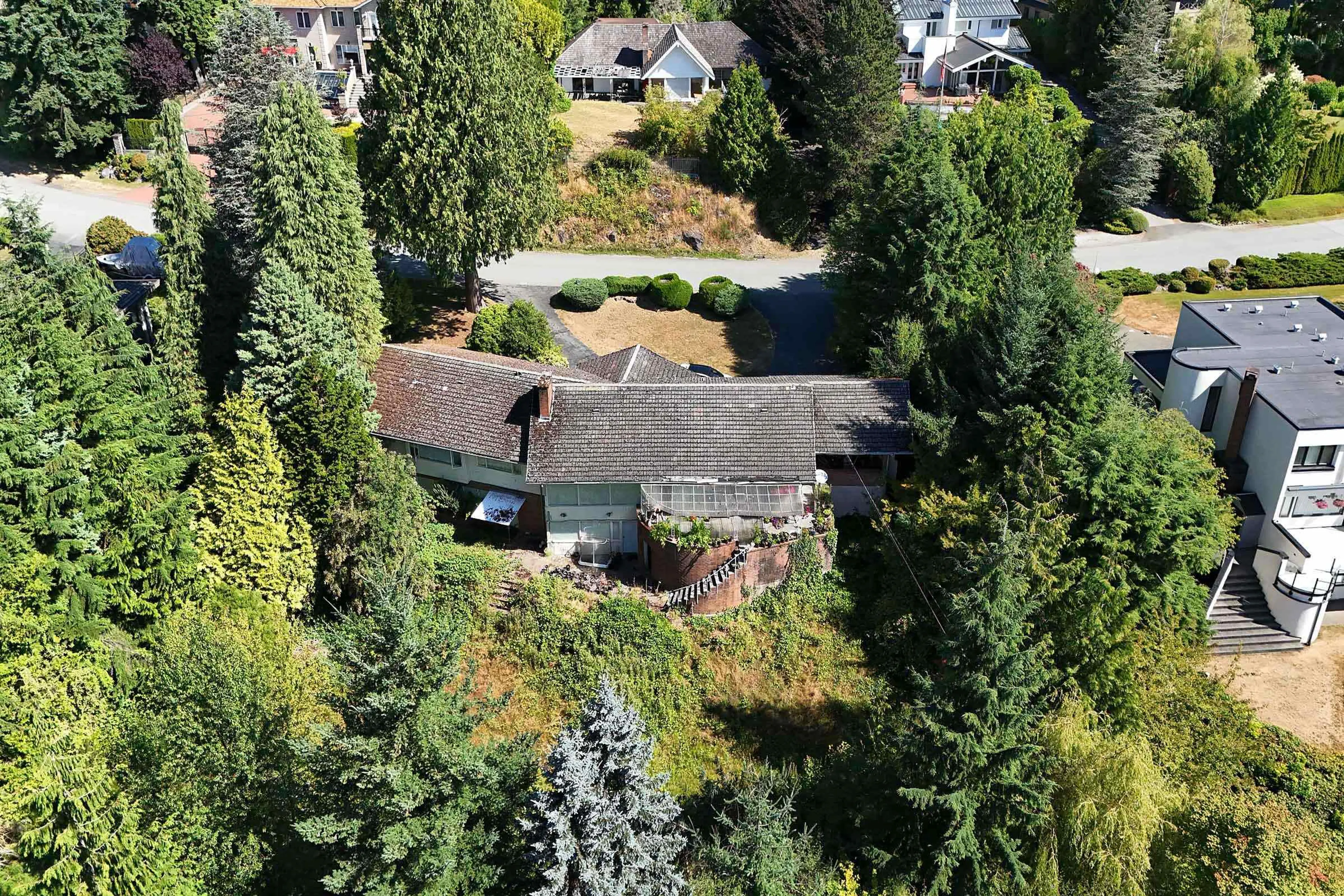 Property at 1084 GROVELAND ROAD, West Vancouver, BC