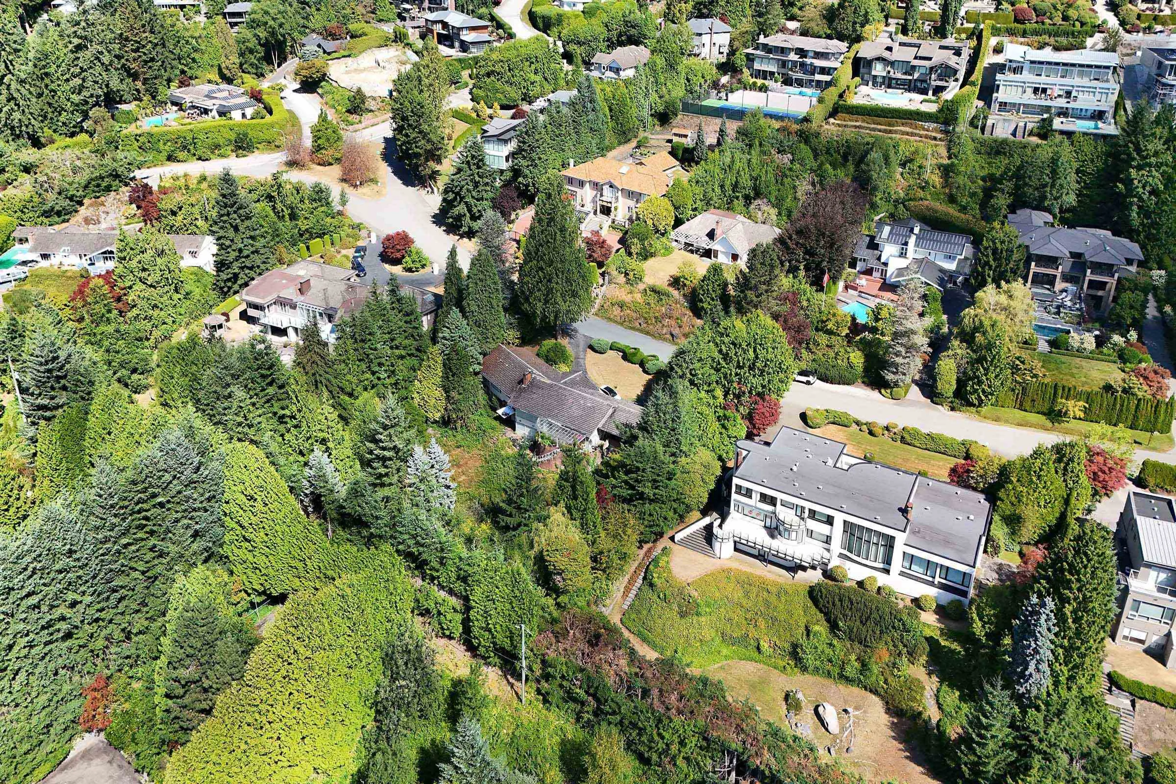 Property at 1084 GROVELAND ROAD, West Vancouver, BC