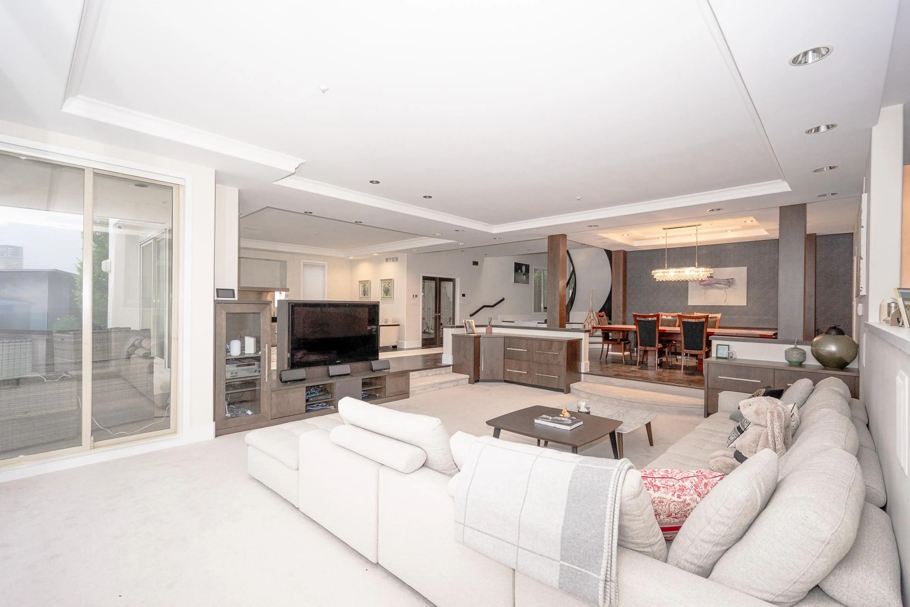 Property at 1526 CHIPPENDALE COURT, West Vancouver, BC