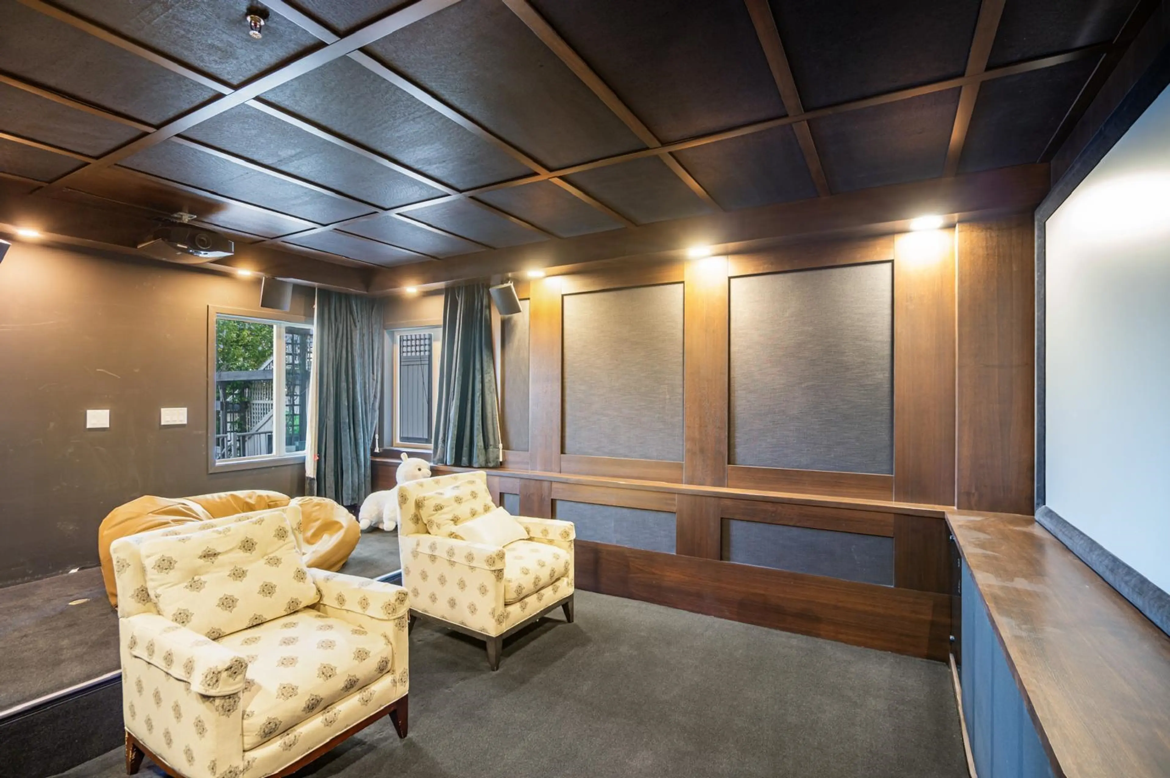 Property at 1526 CHIPPENDALE COURT, West Vancouver, BC