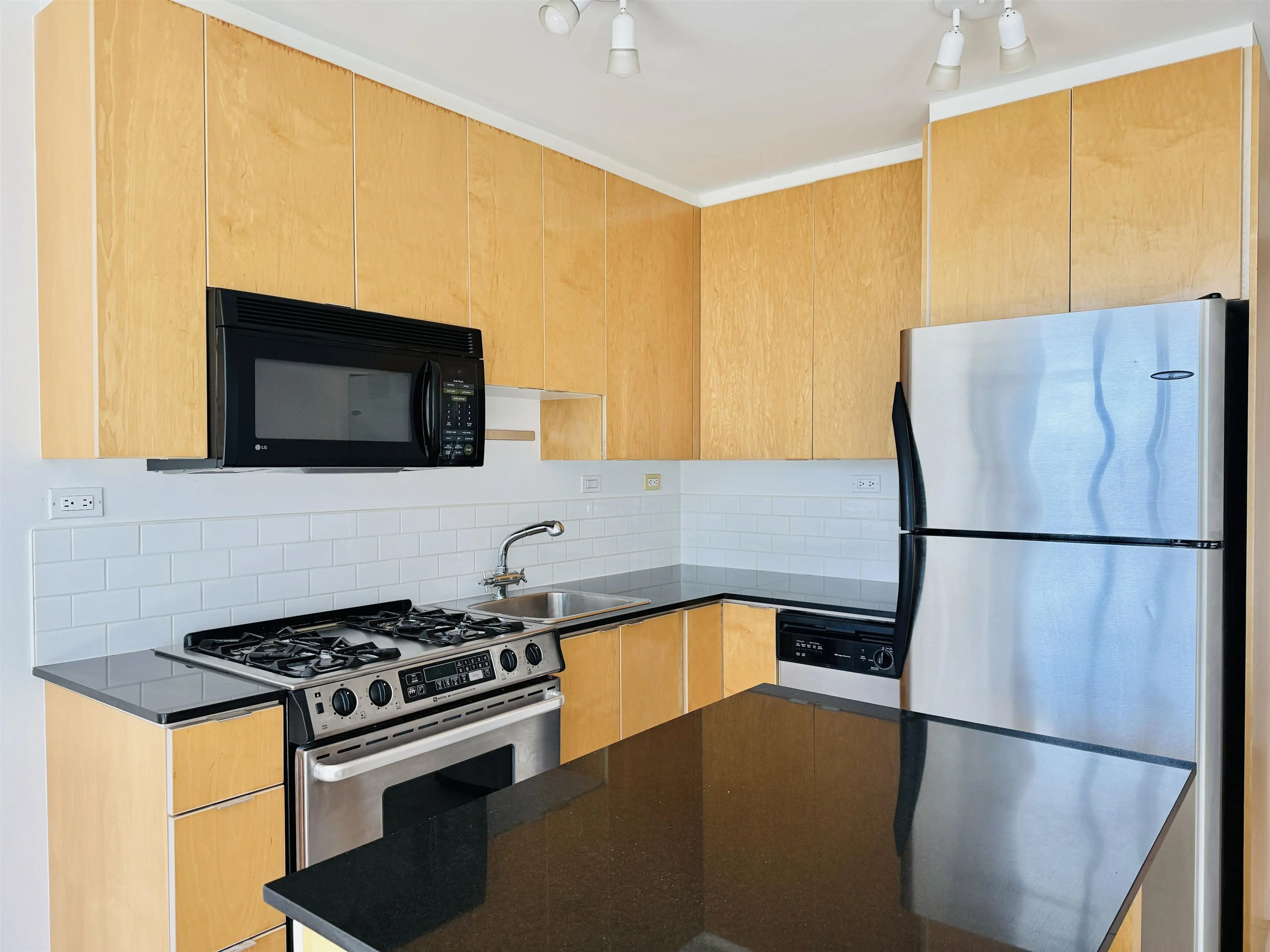 Property at #904 989 BEATTY STREET, Vancouver, BC