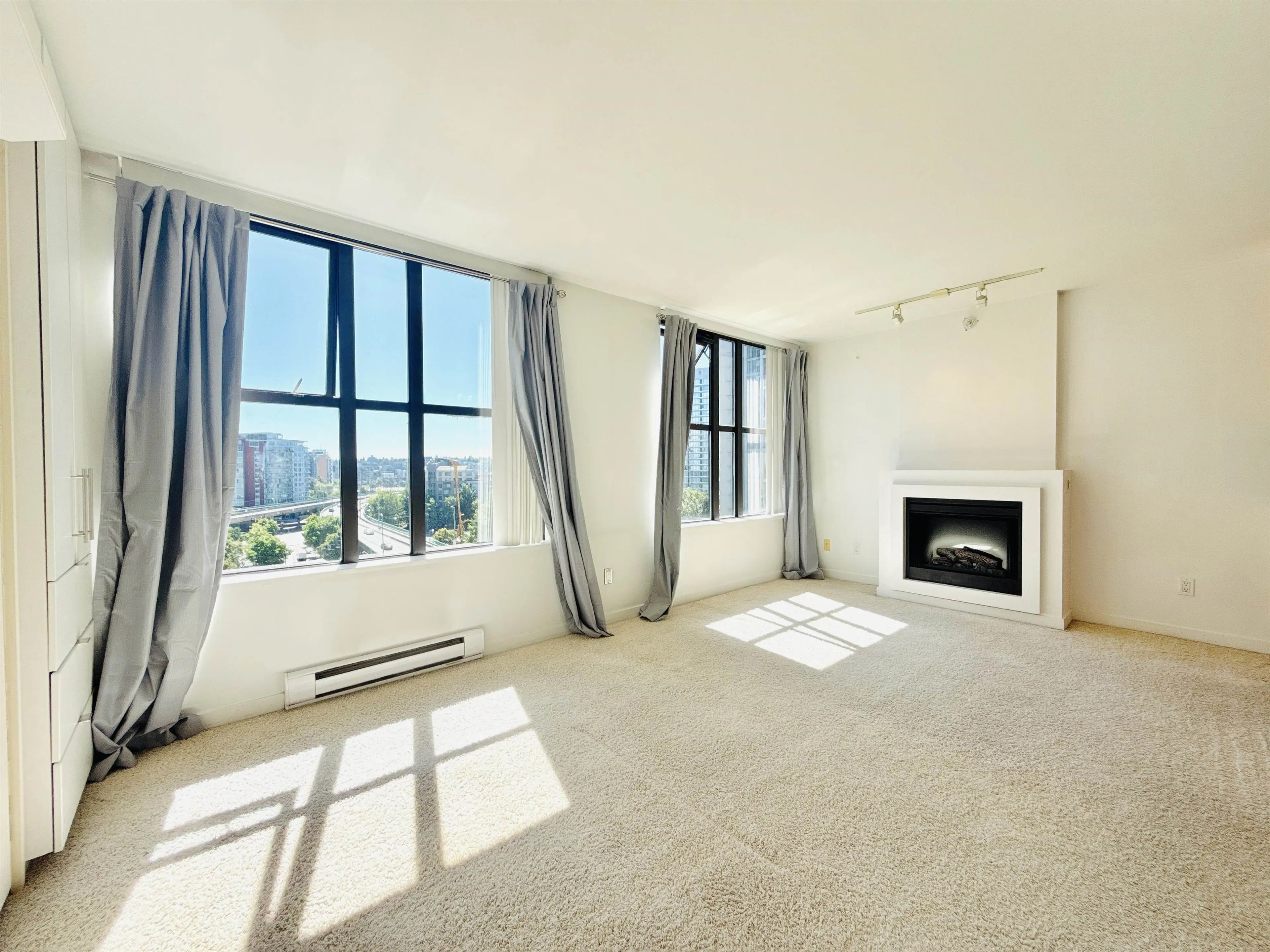 Property at #904 989 BEATTY STREET, Vancouver, BC