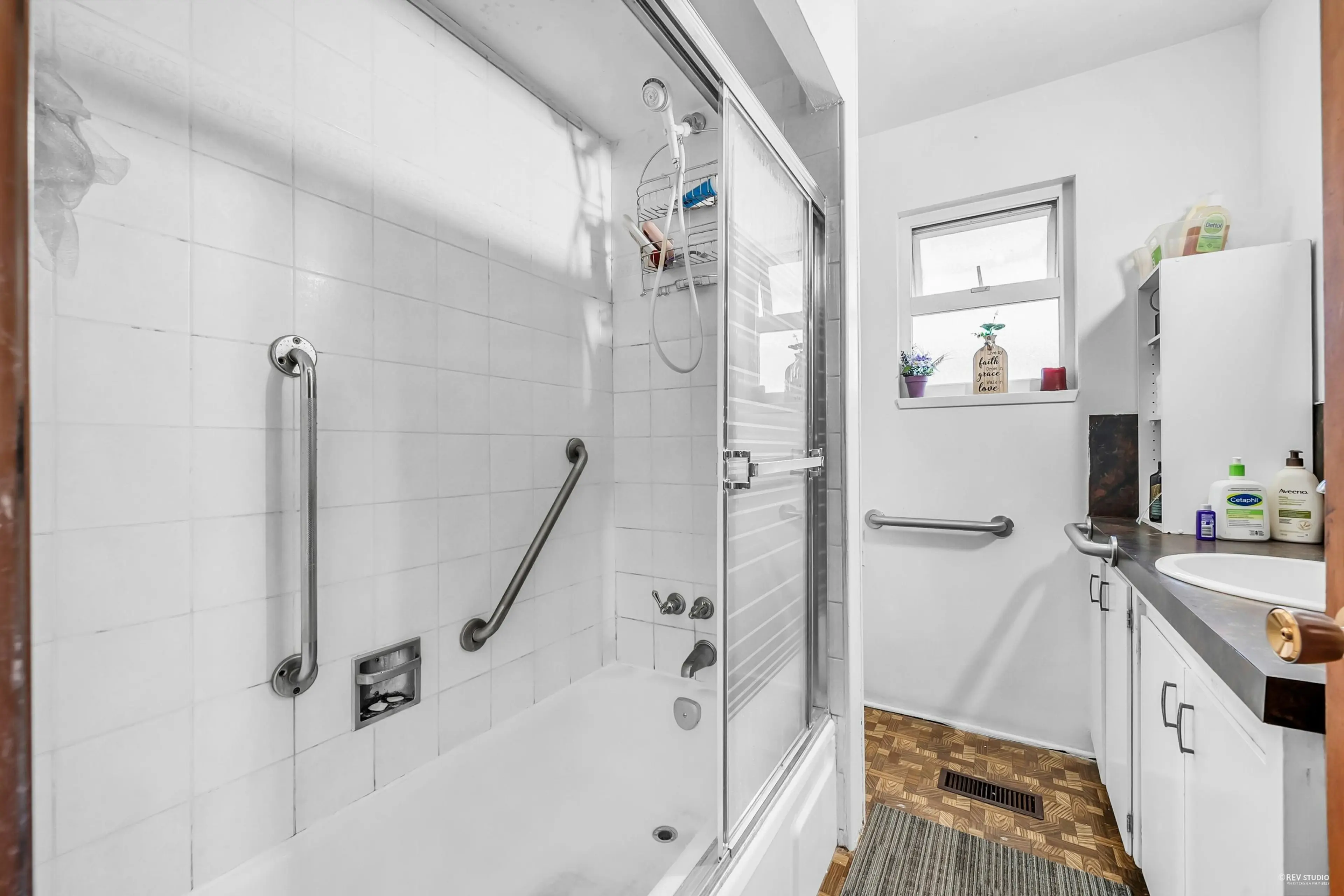 Property at 2975 E 41ST AVENUE, Vancouver, BC