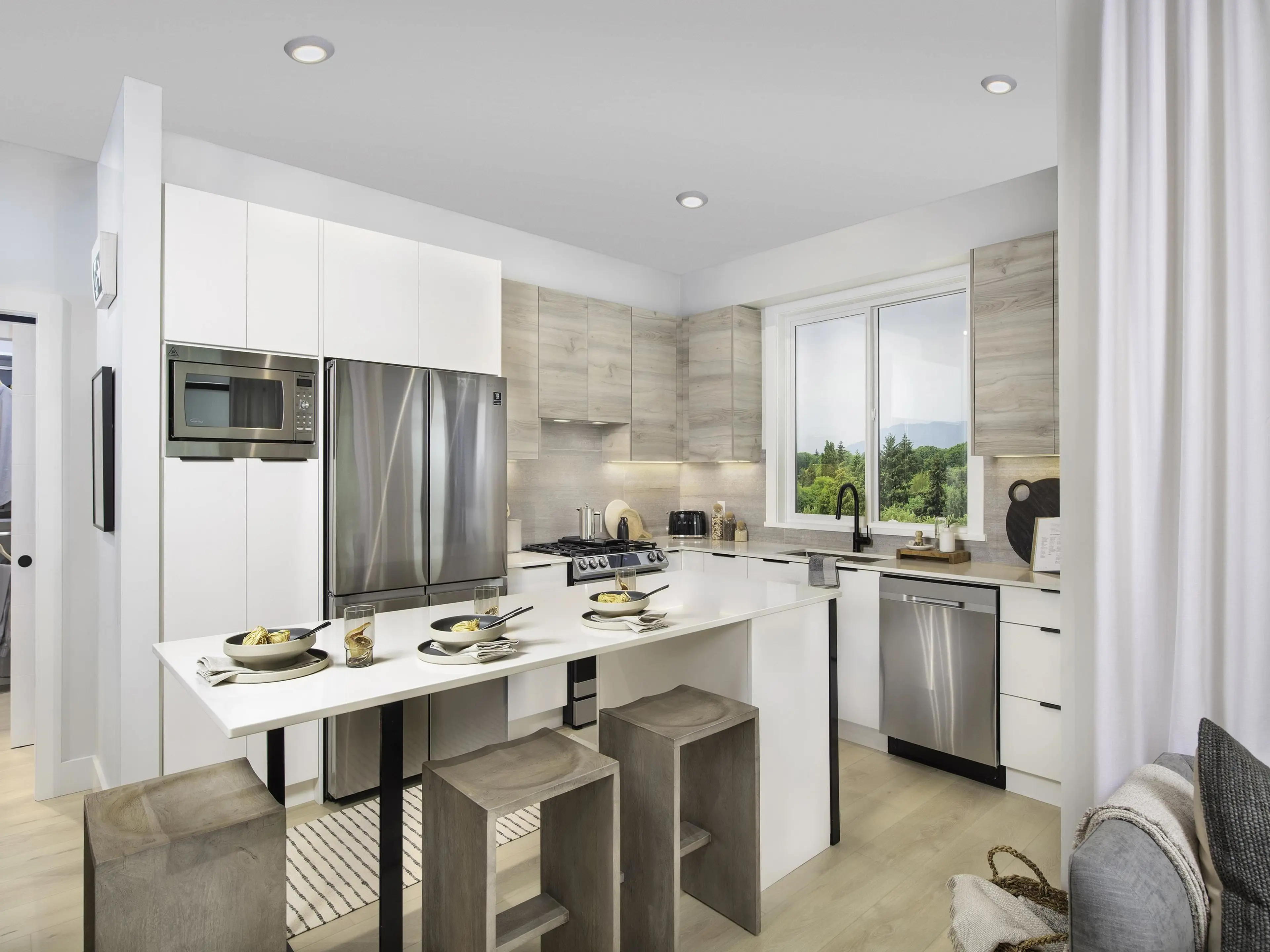 Property at #301 30494 CARDINAL AVENUE, Abbotsford, BC