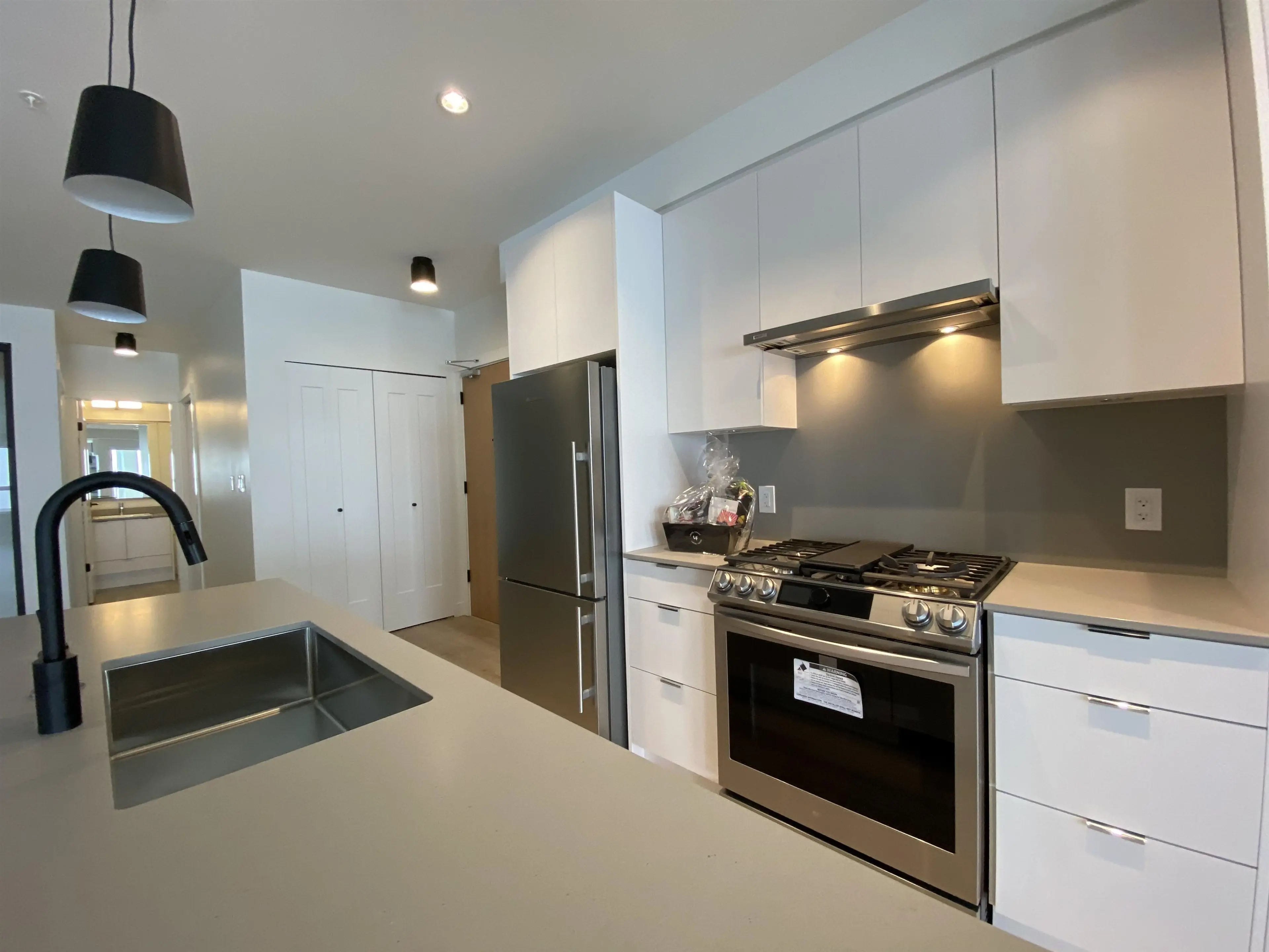 Property at #426 2493 MONTROSE AVENUE, Abbotsford, BC