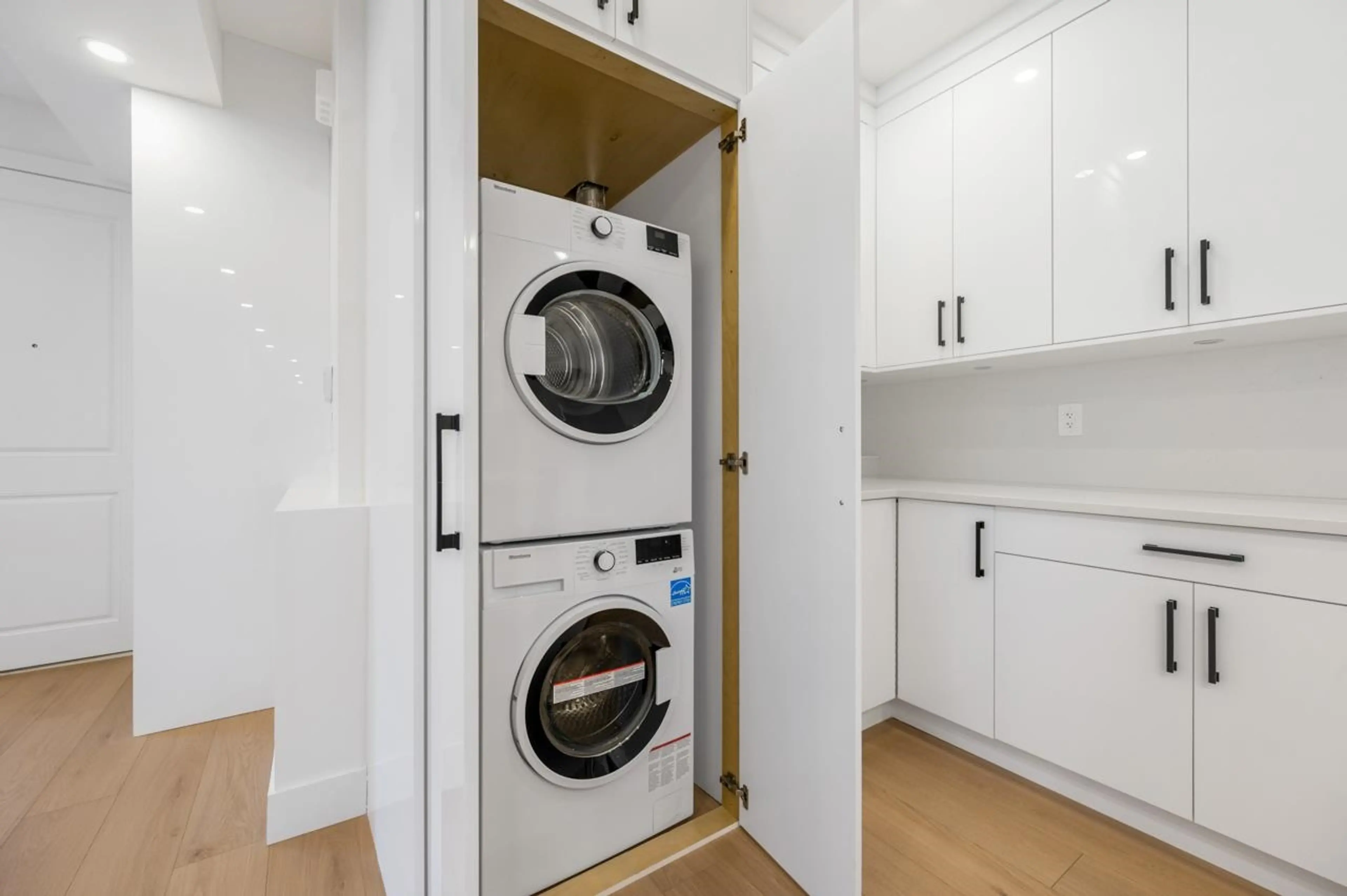 Property at #2 3096 VANNESS AVENUE, Vancouver, BC