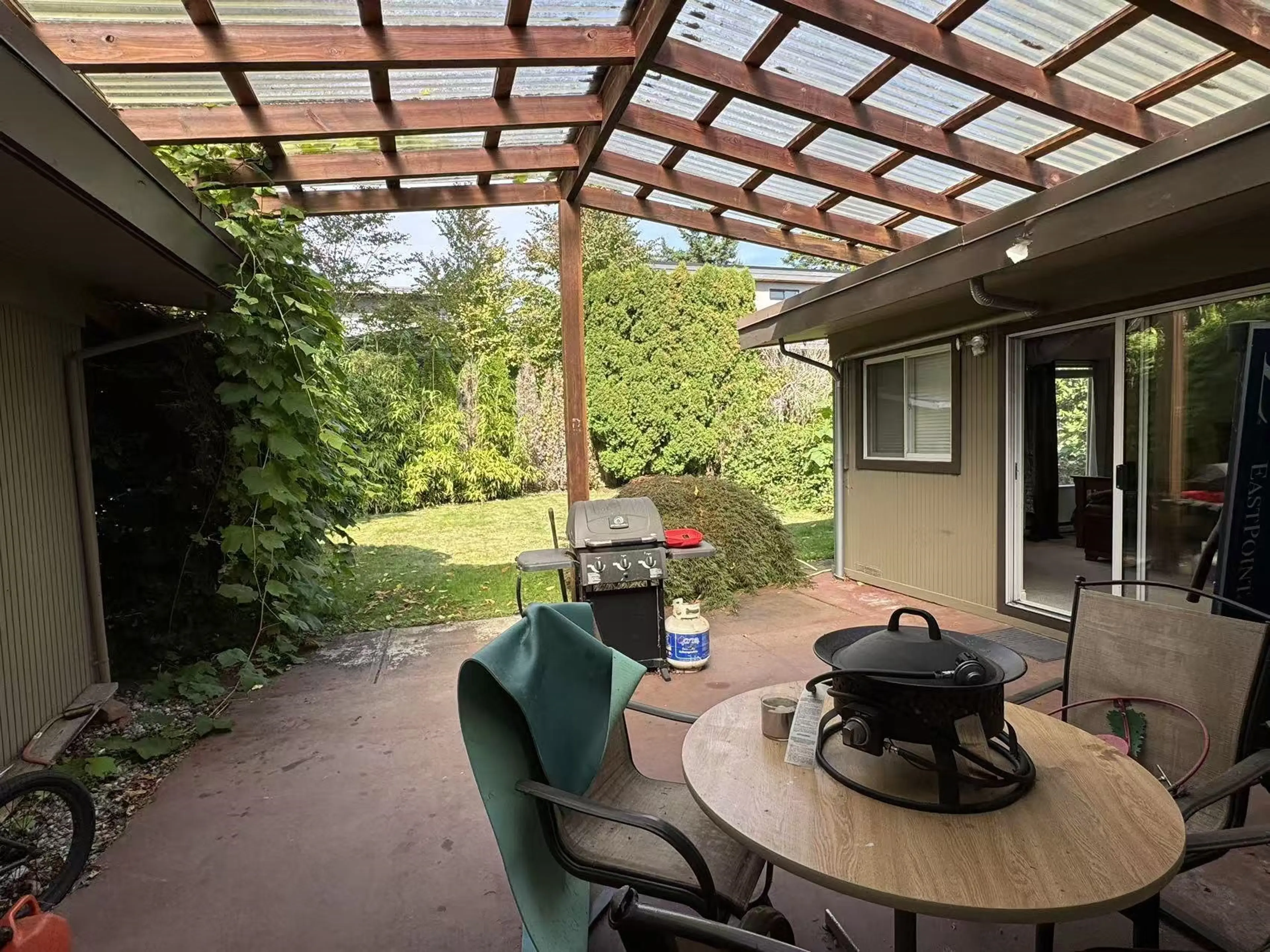 Property at 14181 MALABAR AVENUE, White Rock, BC