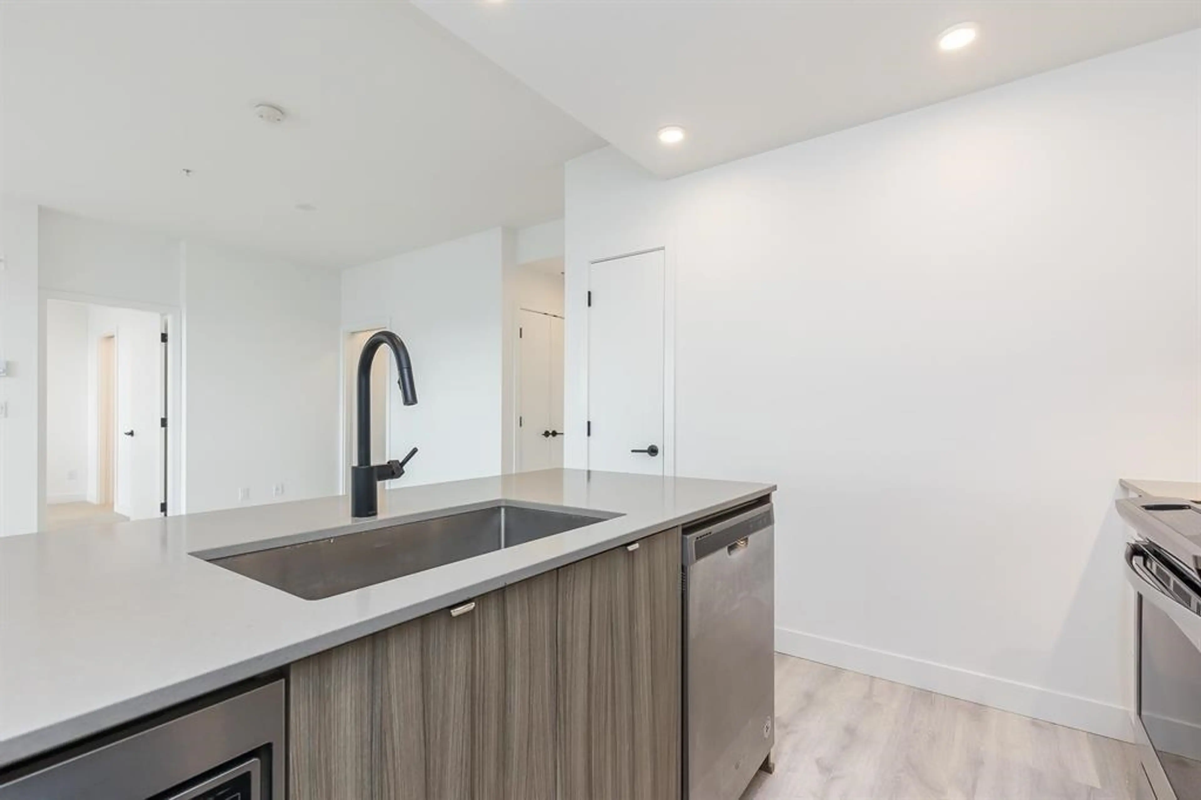 Property at #606 32828 LANDEAU PLACE, Abbotsford, BC