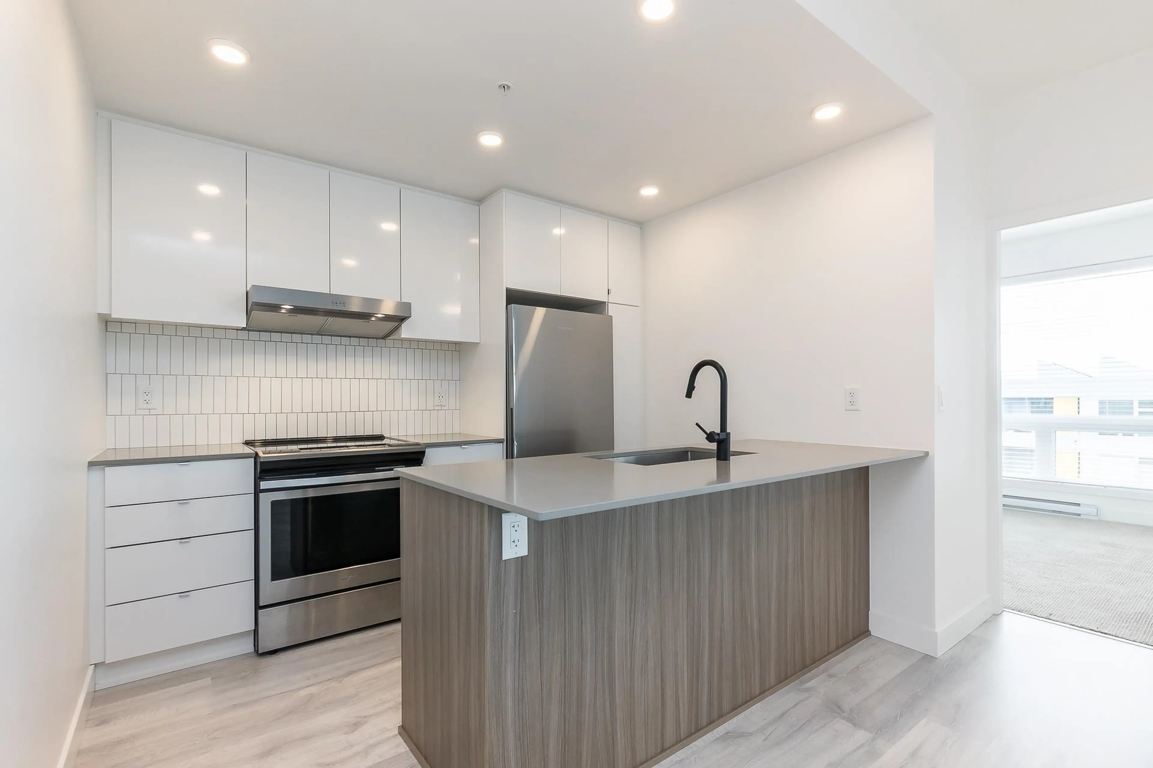 Property at #606 32828 LANDEAU PLACE, Abbotsford, BC