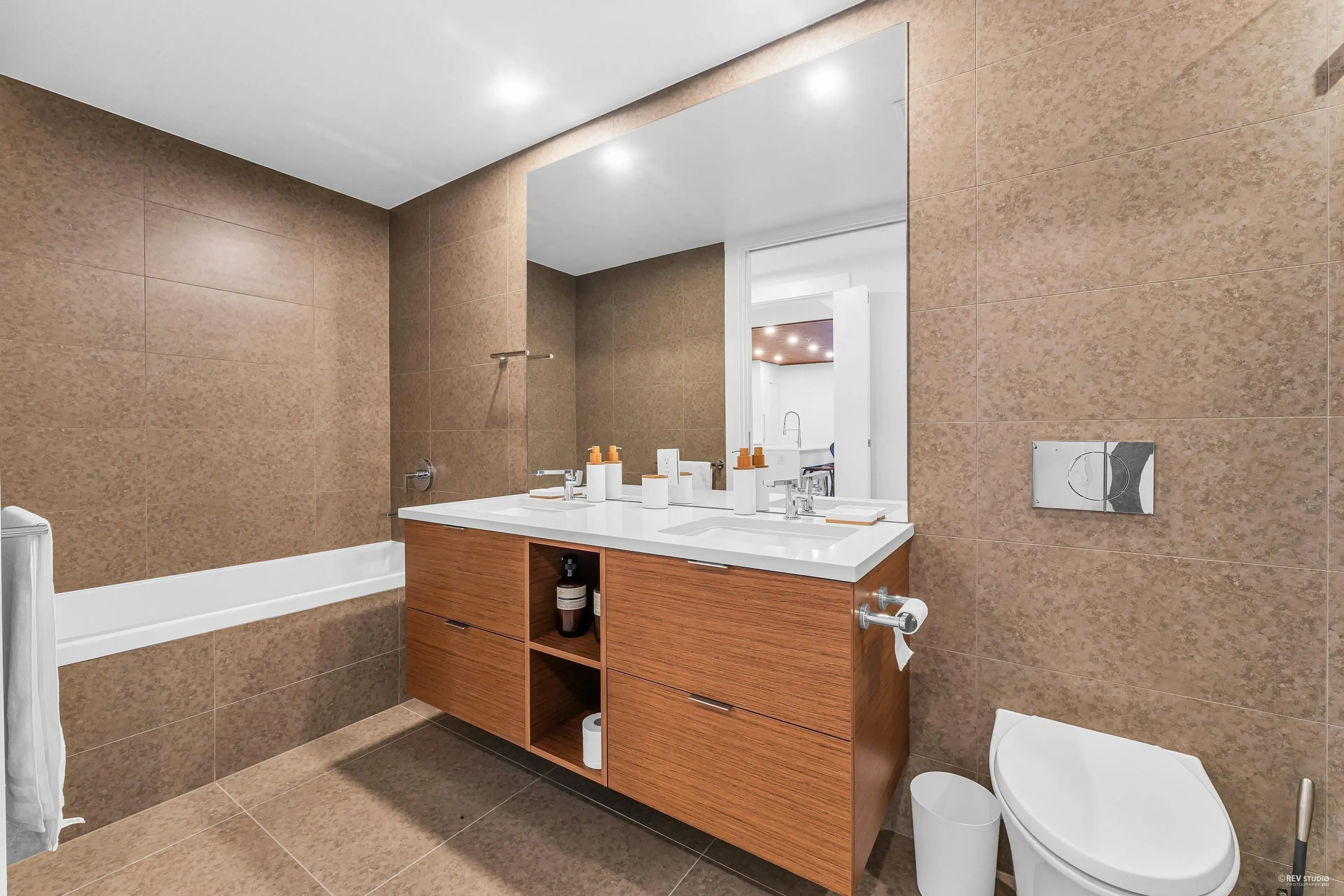 Property at #1002 6707 NELSON AVENUE, West Vancouver, BC