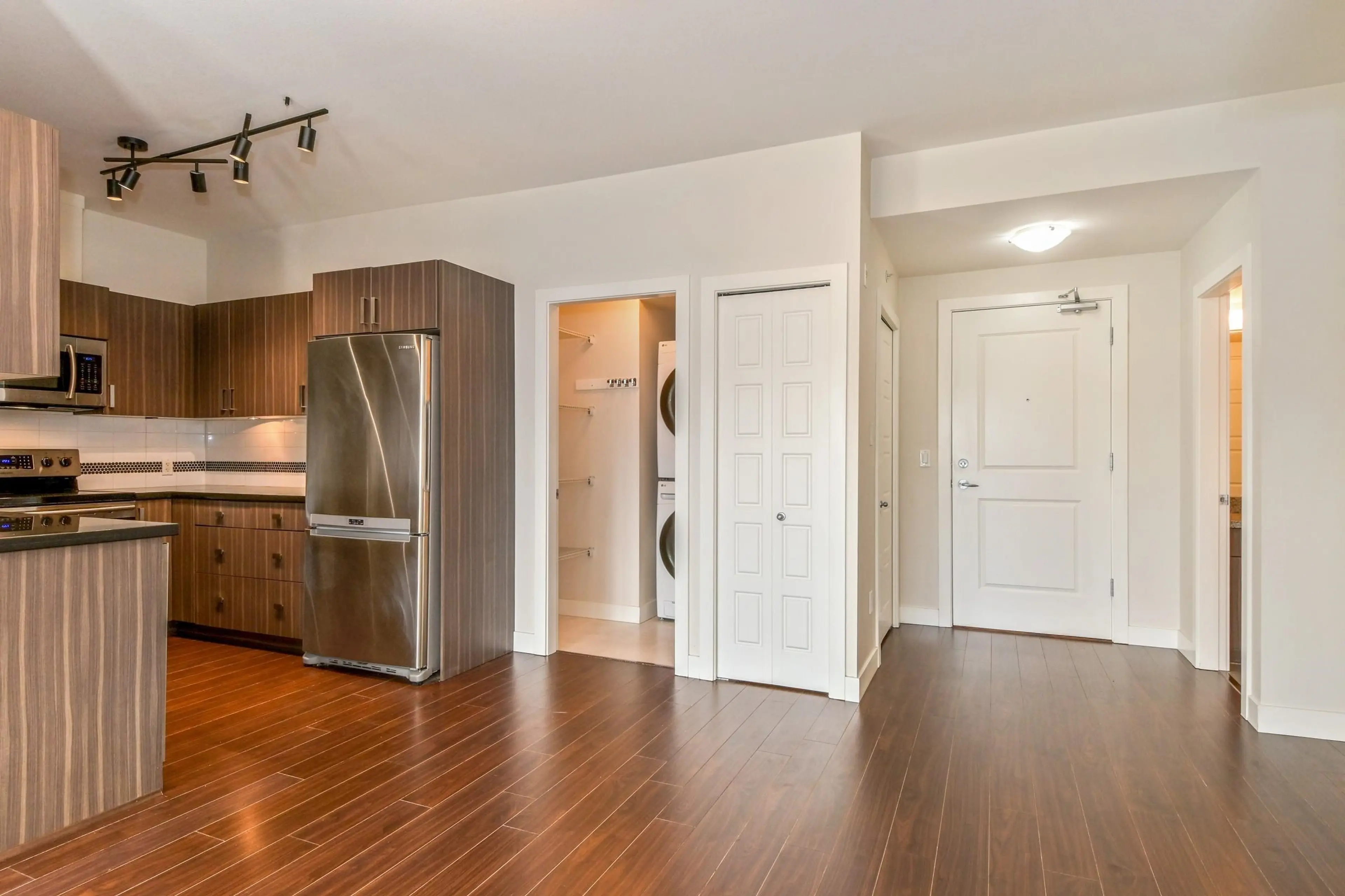 Property at #403 20219 54A AVENUE, Langley, BC