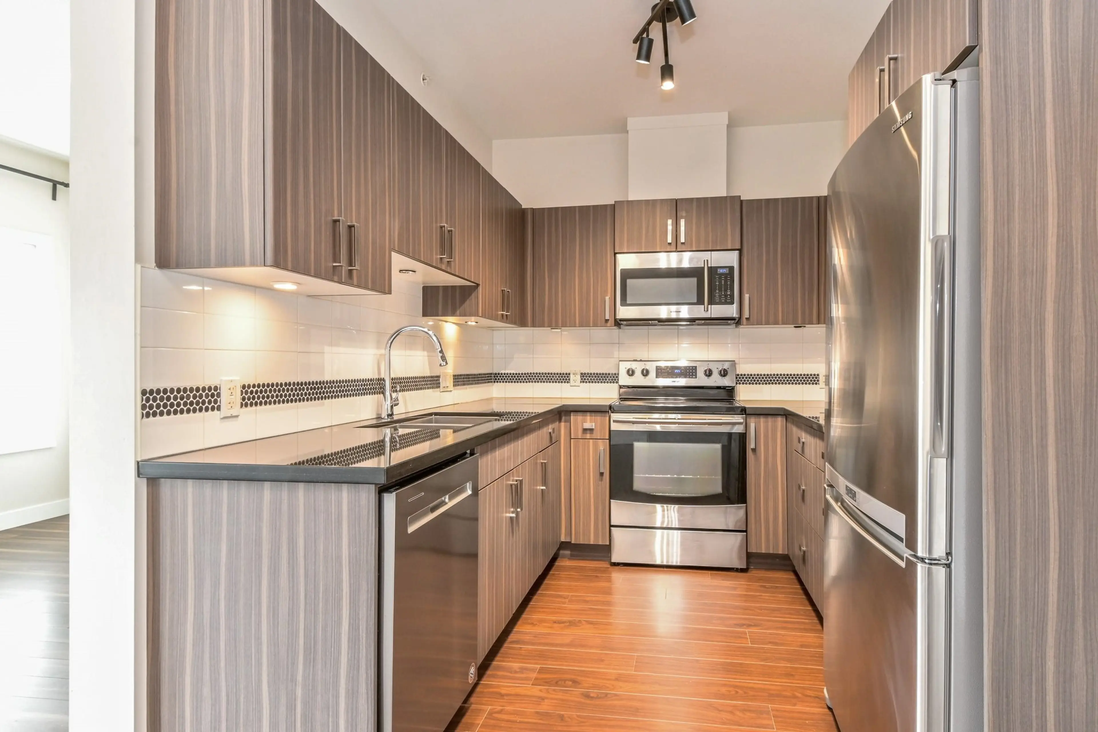 Property at #403 20219 54A AVENUE, Langley, BC