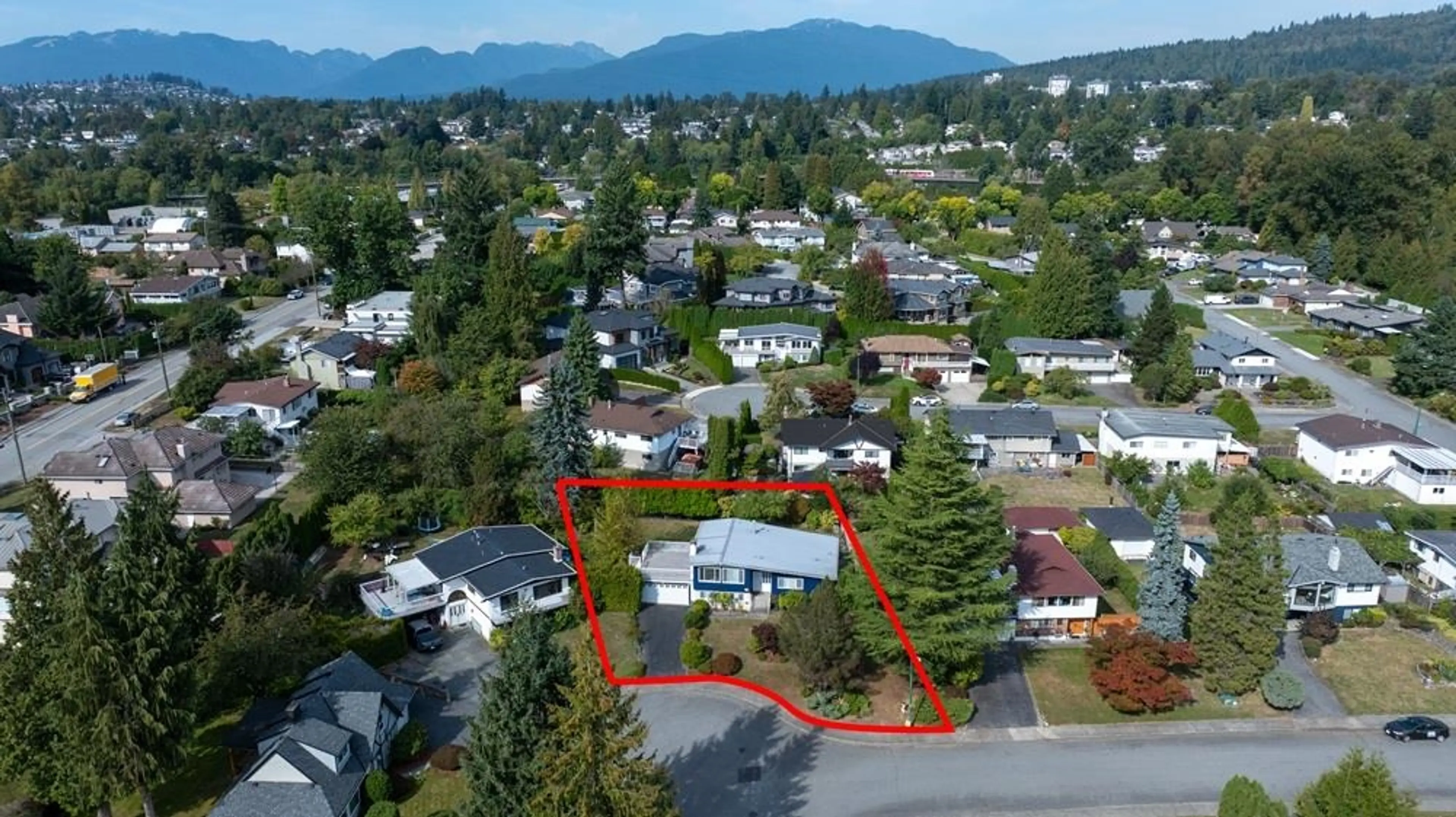 Property at 3345 CARDINAL DRIVE, Burnaby, BC