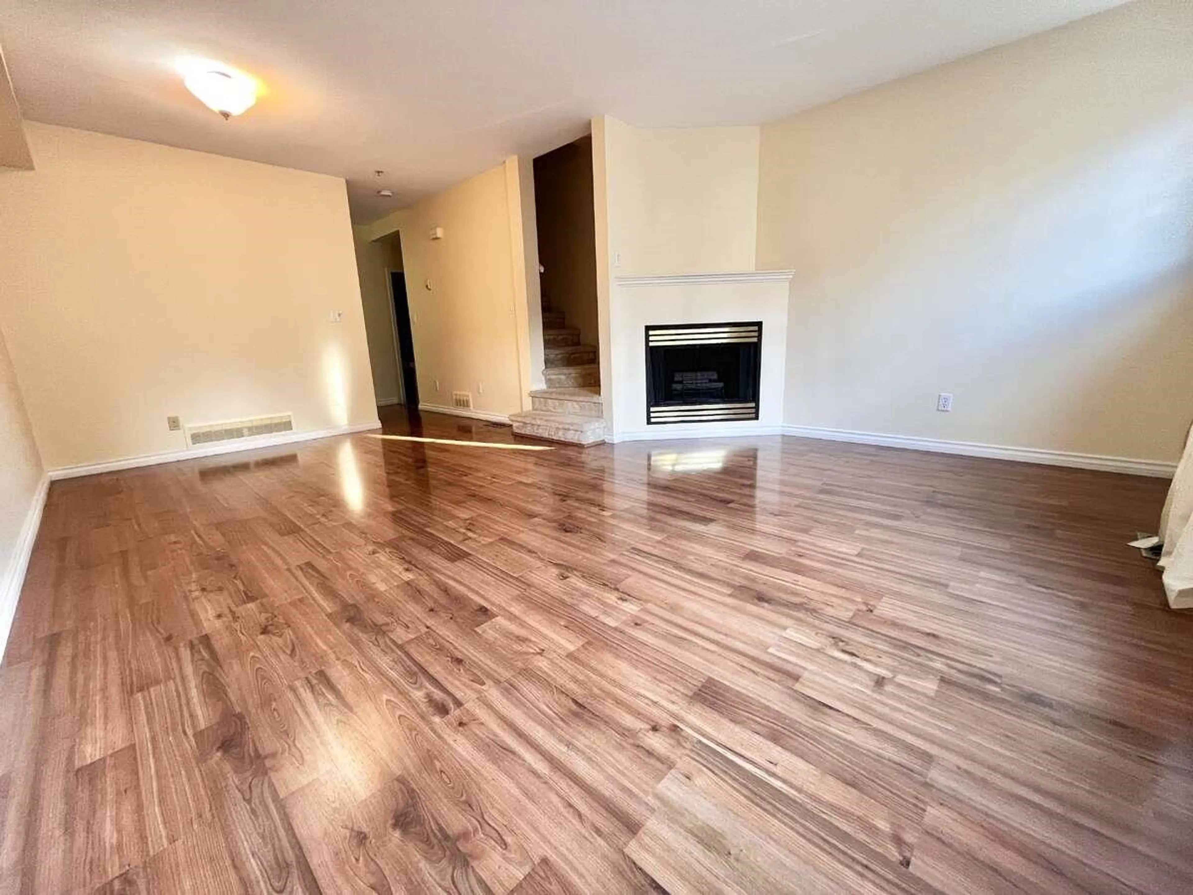 Property at #5 15355 26 AVENUE, Surrey, BC