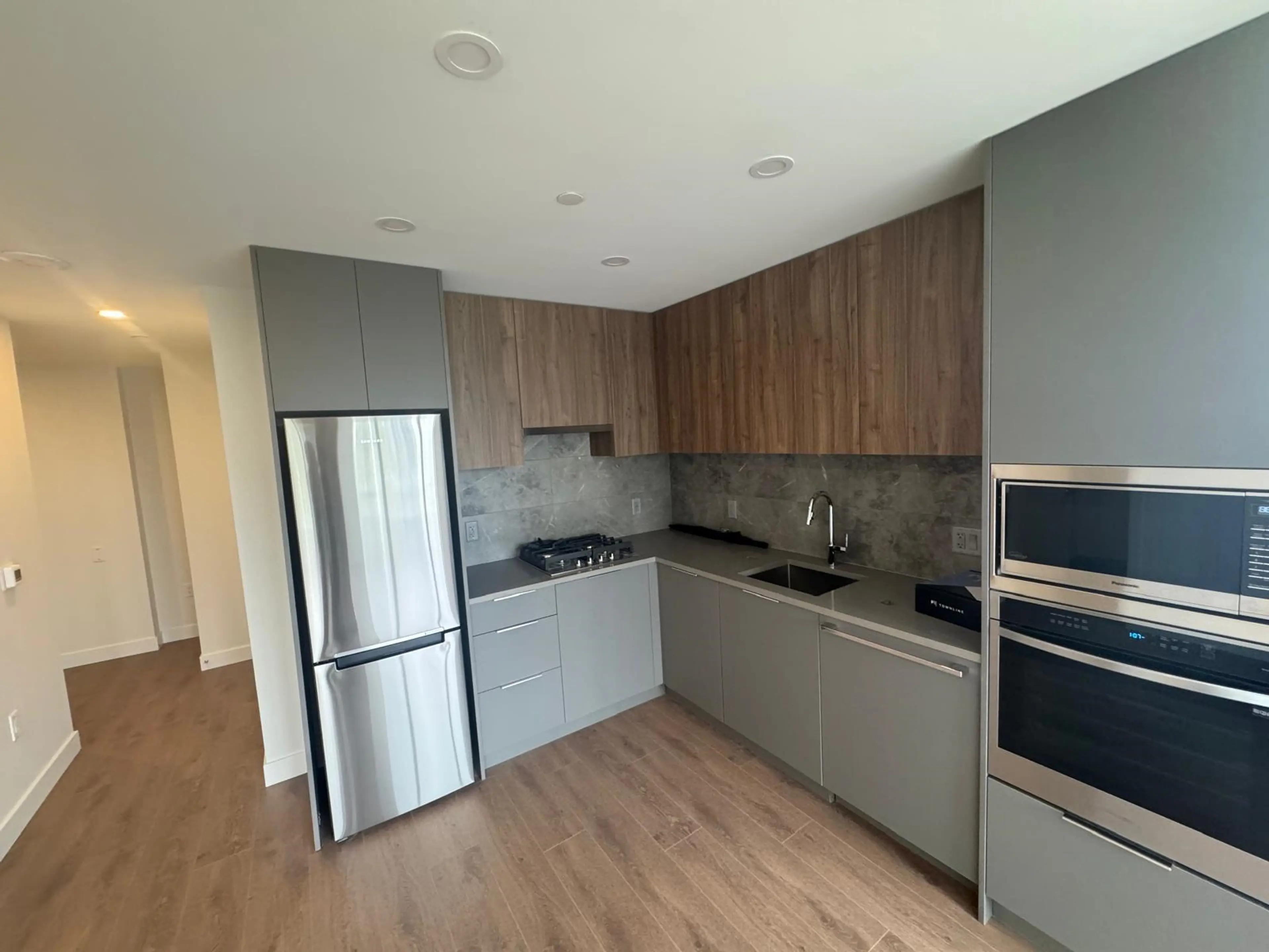 Property at #502 13387 OLD YALE ROAD, Surrey, BC