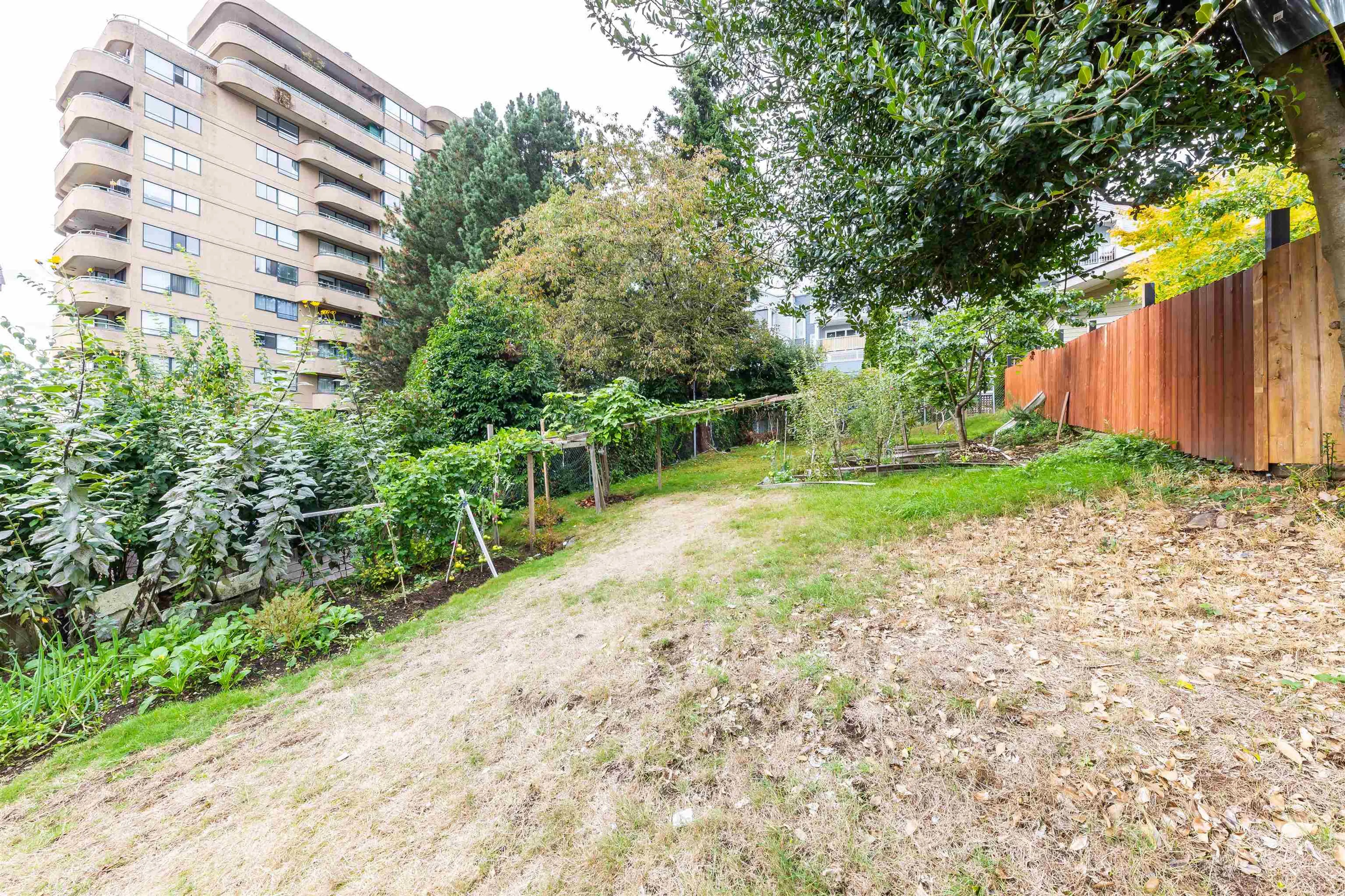 Property at 1011 AUCKLAND STREET, New Westminster, BC