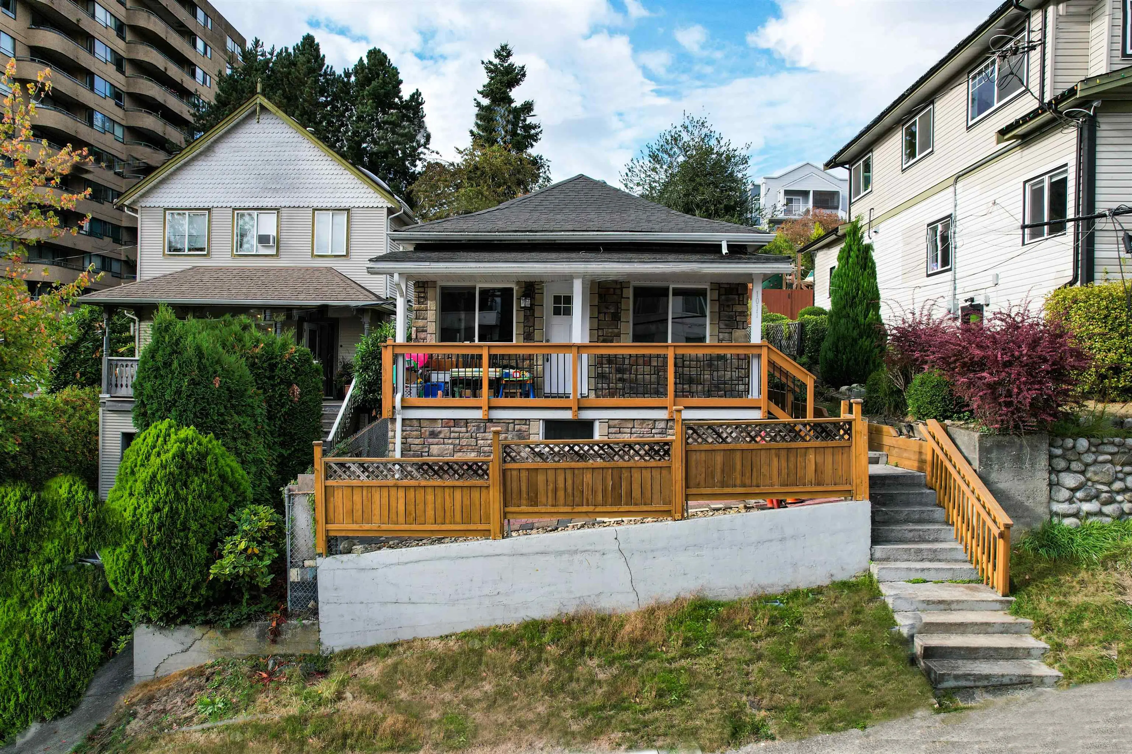 Property at 1011 AUCKLAND STREET, New Westminster, BC