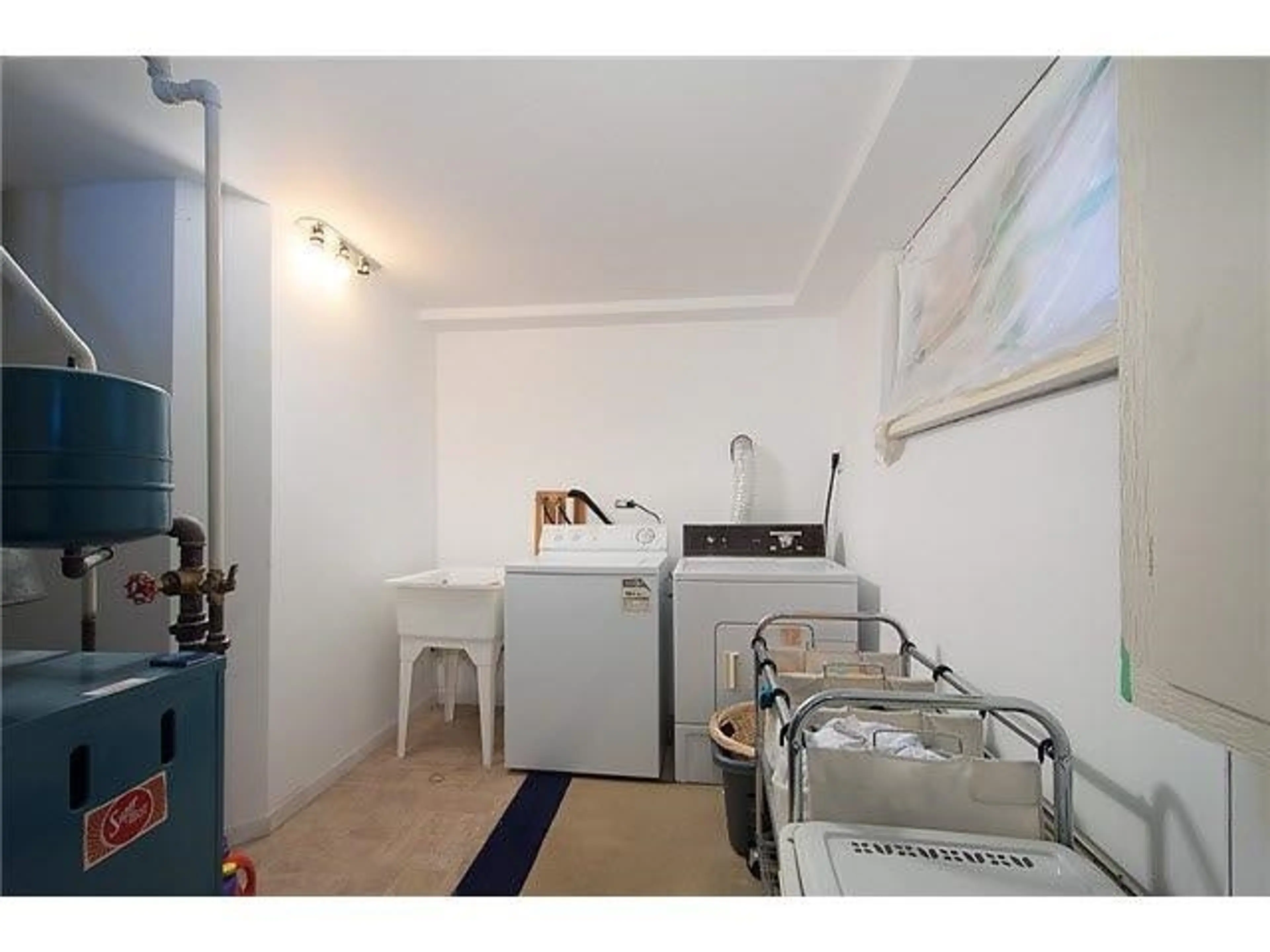 Property at 712 E 57 AVENUE, Vancouver, BC