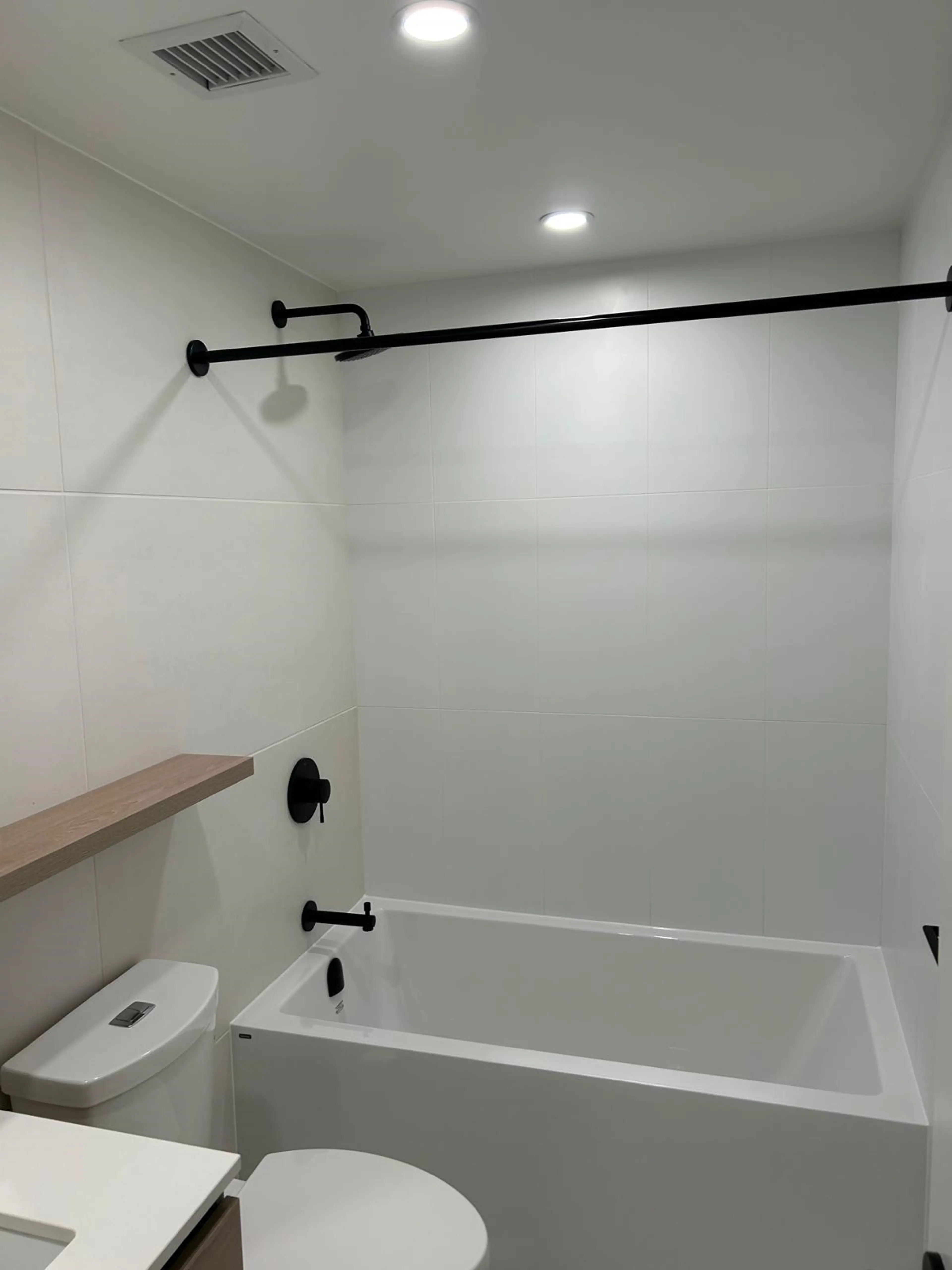 Property at #2910 10448 UNIVERSITY DRIVE, Surrey, BC