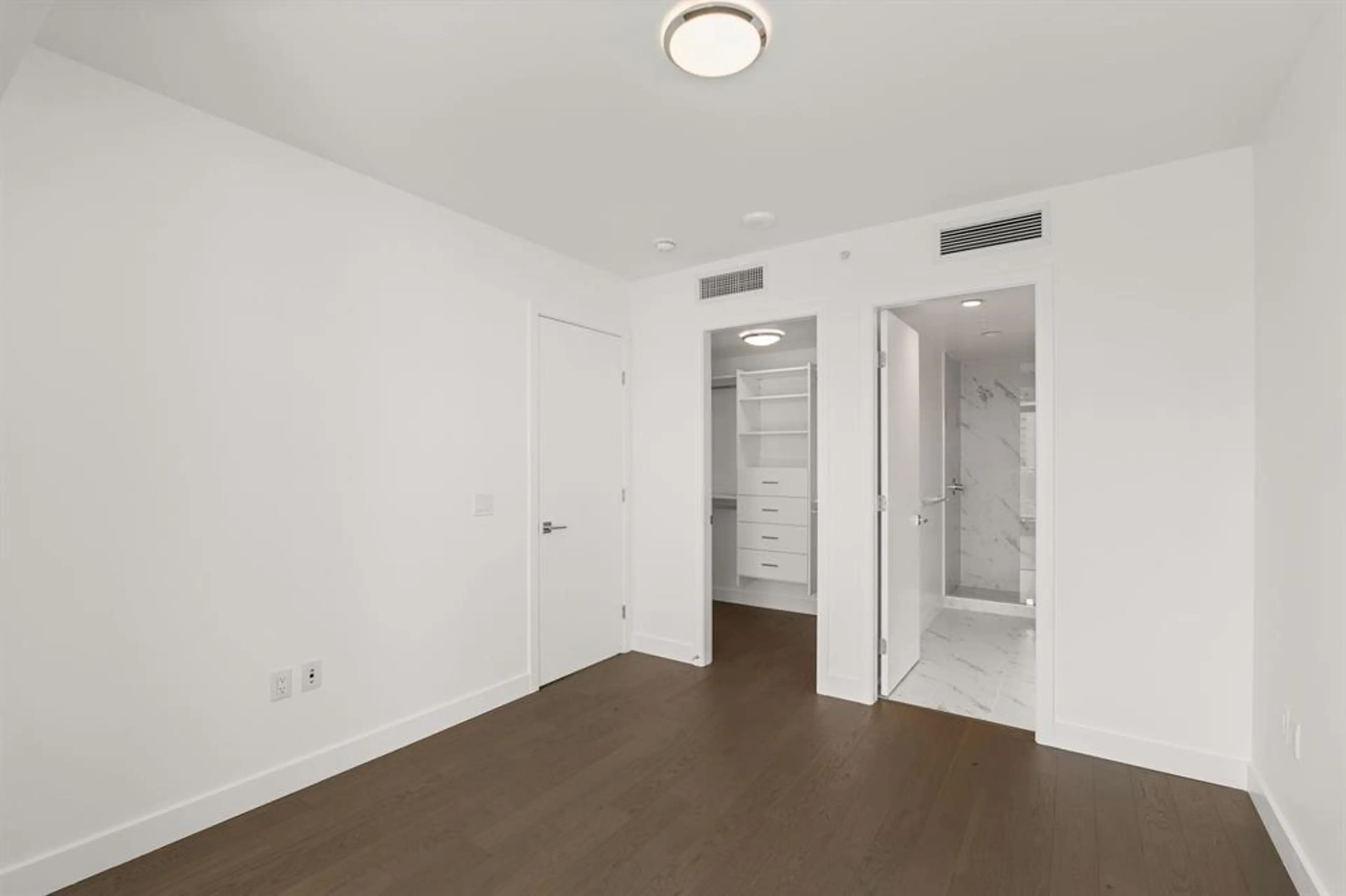 Property at #1401 1588 JOHNSTON ROAD, White Rock, BC