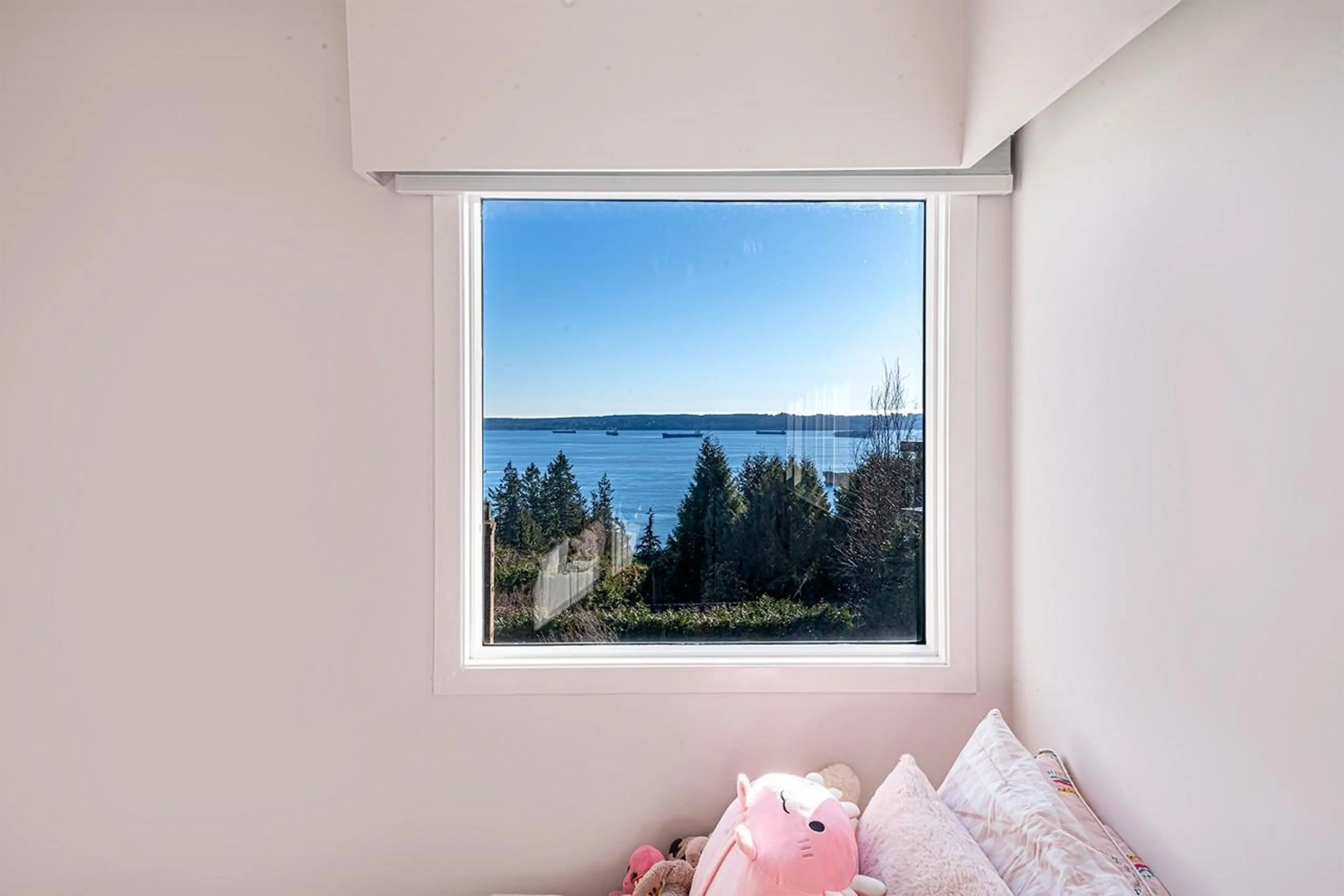 Property at 4032 RIPPLE ROAD, West Vancouver, BC