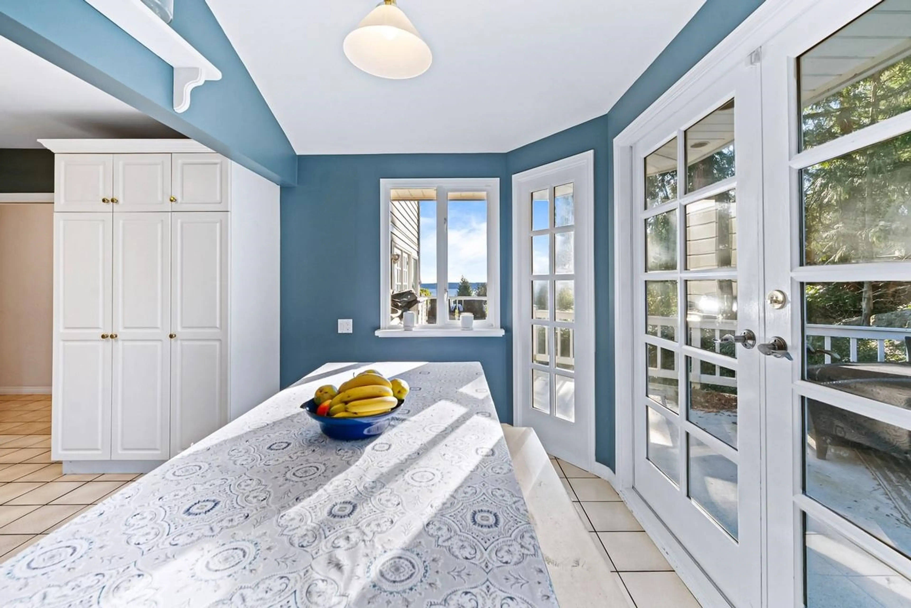 Property at 4032 RIPPLE ROAD, West Vancouver, BC