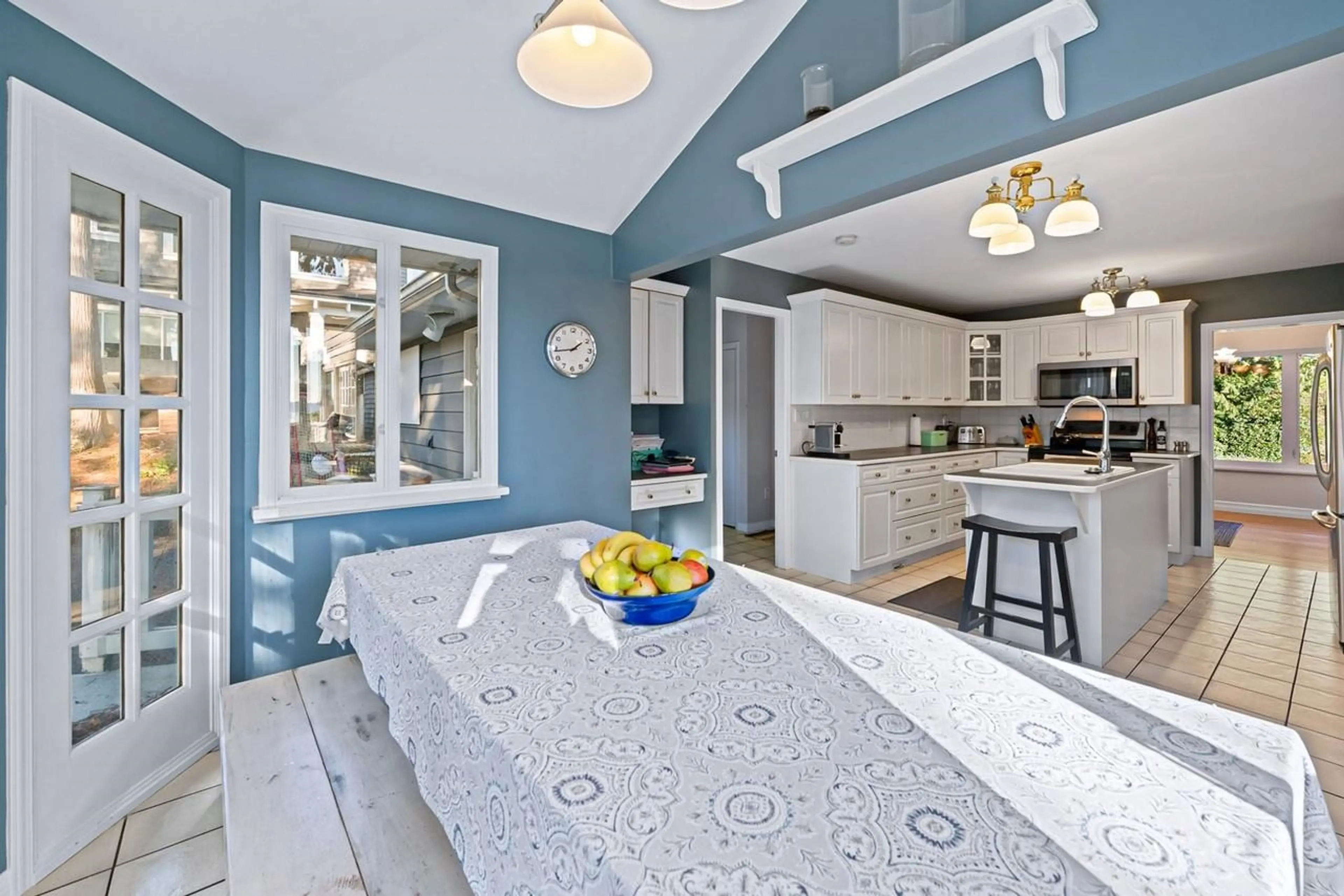 Property at 4032 RIPPLE ROAD, West Vancouver, BC