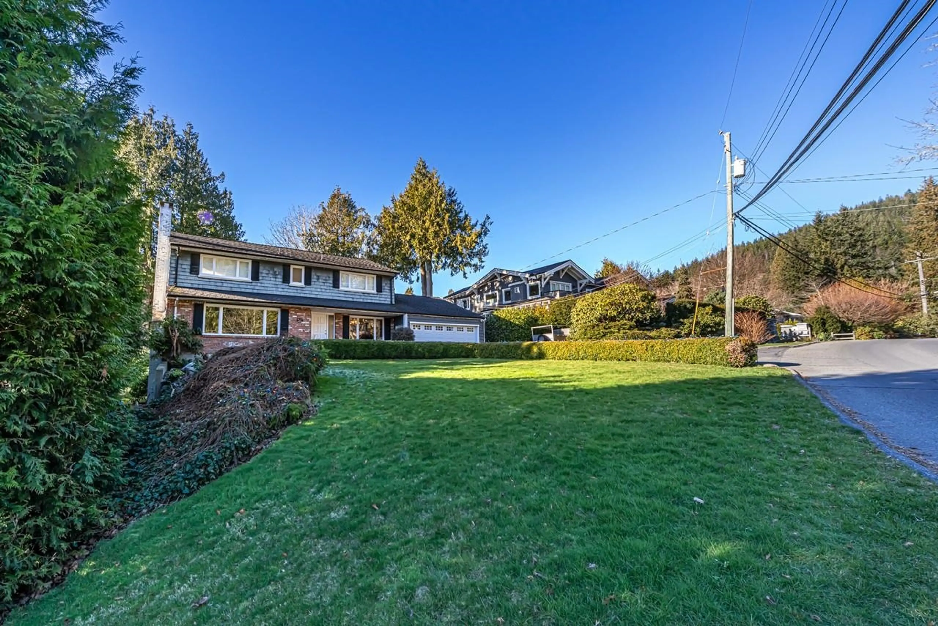 Property at 4032 RIPPLE ROAD, West Vancouver, BC
