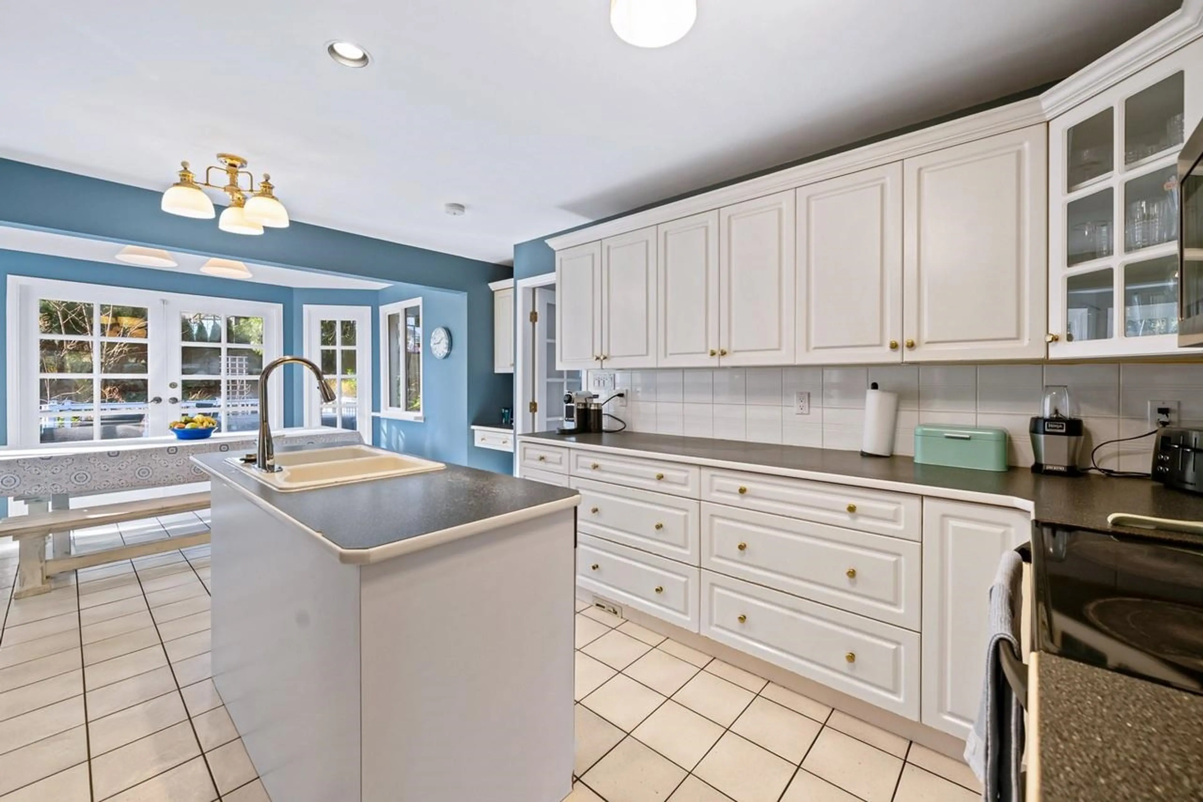 Property at 4032 RIPPLE ROAD, West Vancouver, BC