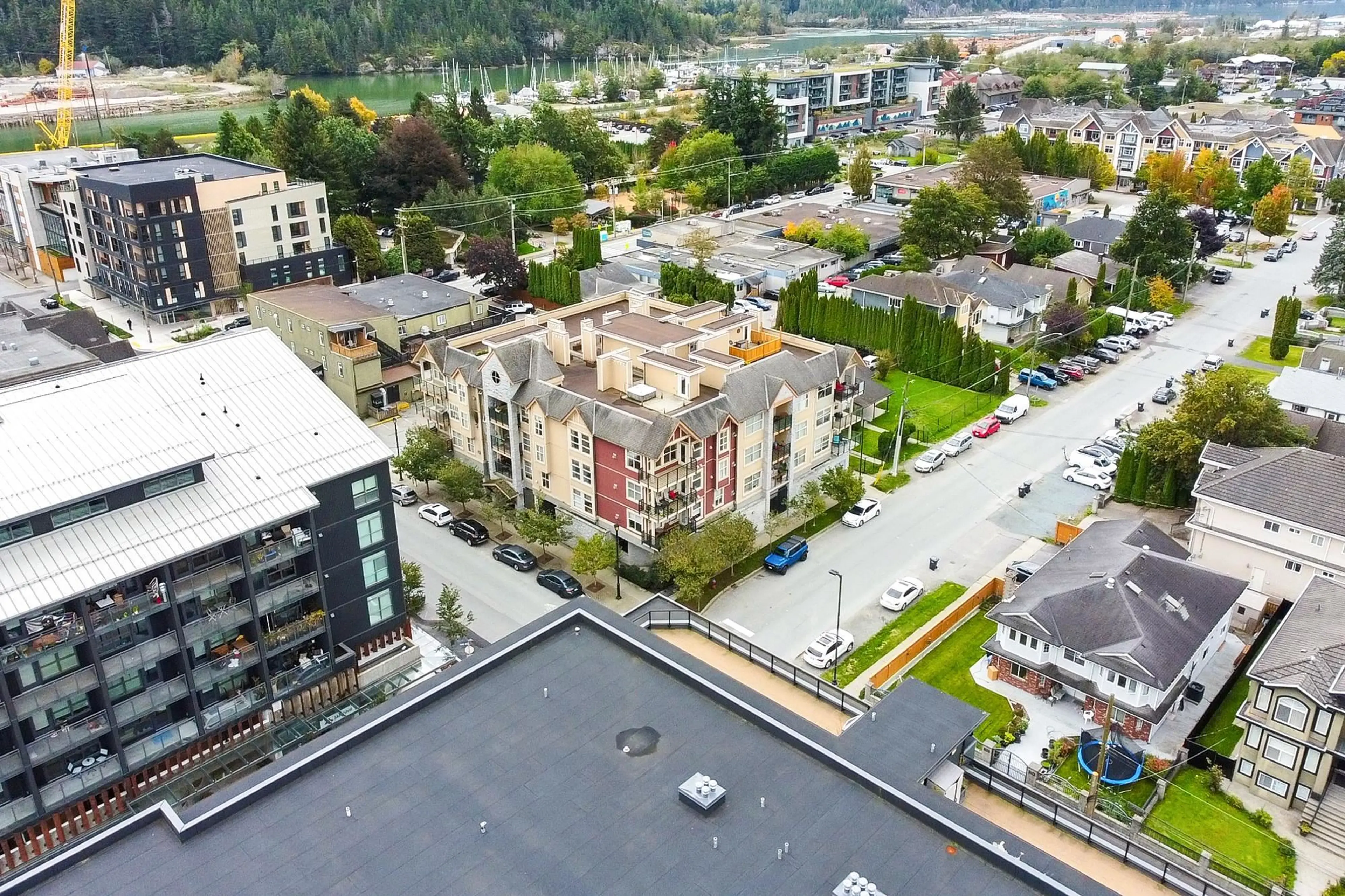 Property at #403 1310 VICTORIA STREET, Squamish, BC