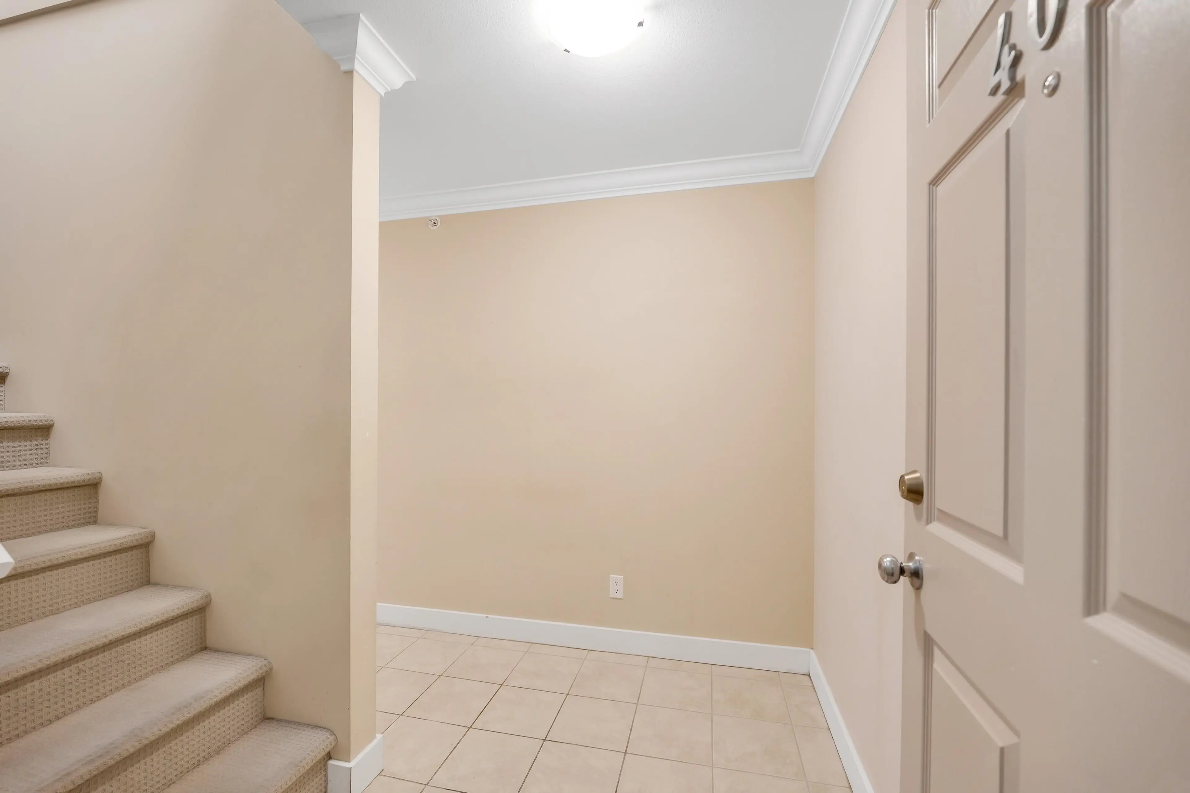 Property at #403 1310 VICTORIA STREET, Squamish, BC