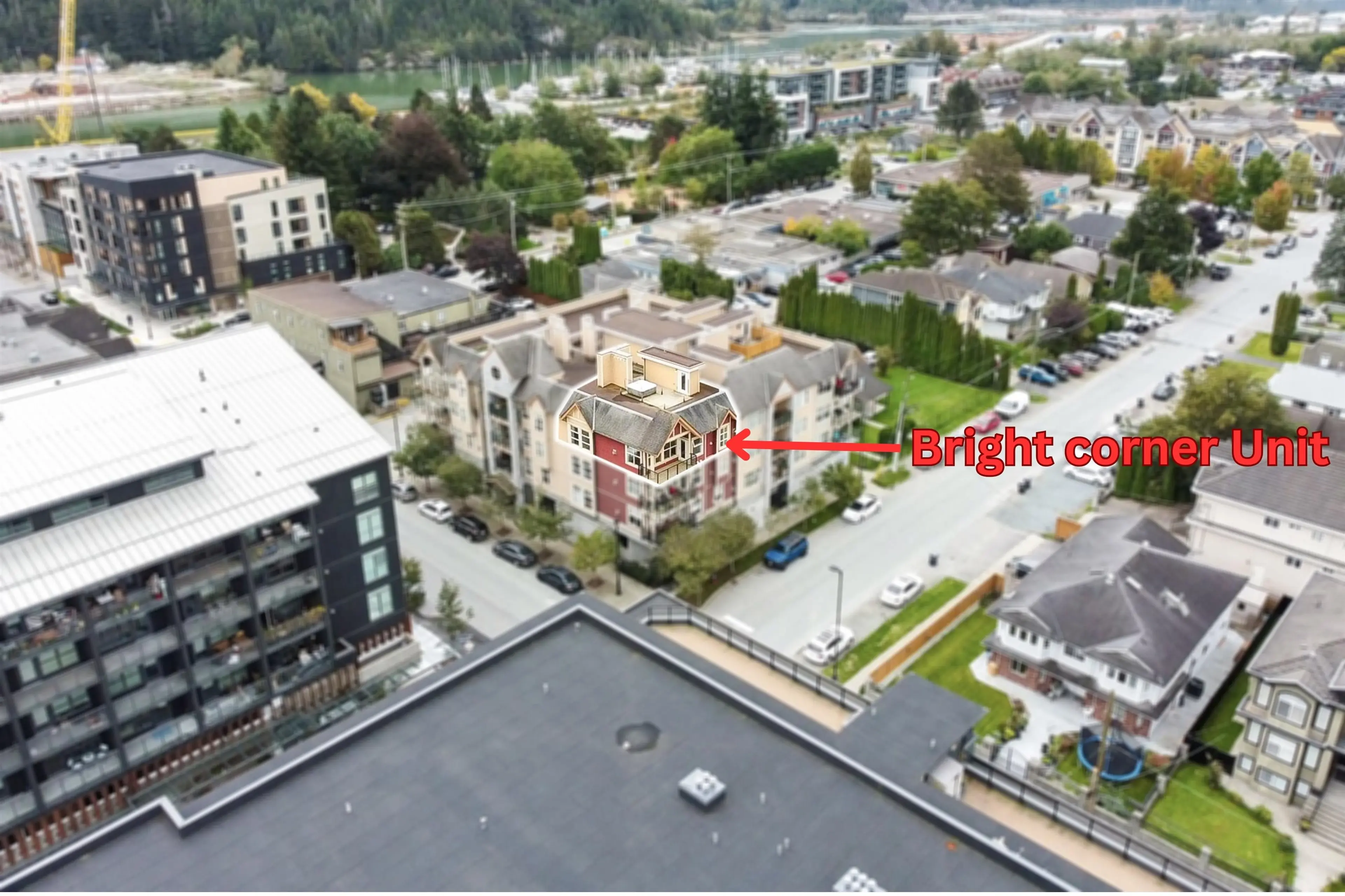 Property at #403 1310 VICTORIA STREET, Squamish, BC