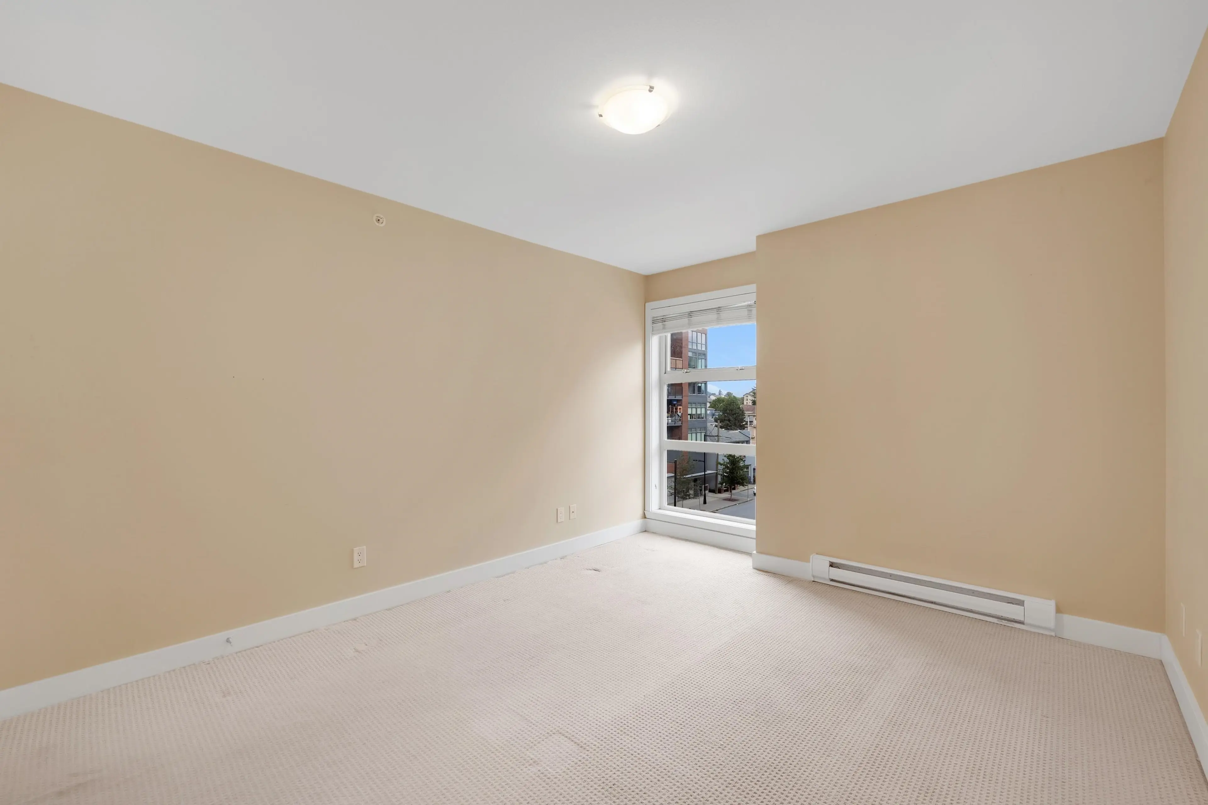 Property at #403 1310 VICTORIA STREET, Squamish, BC