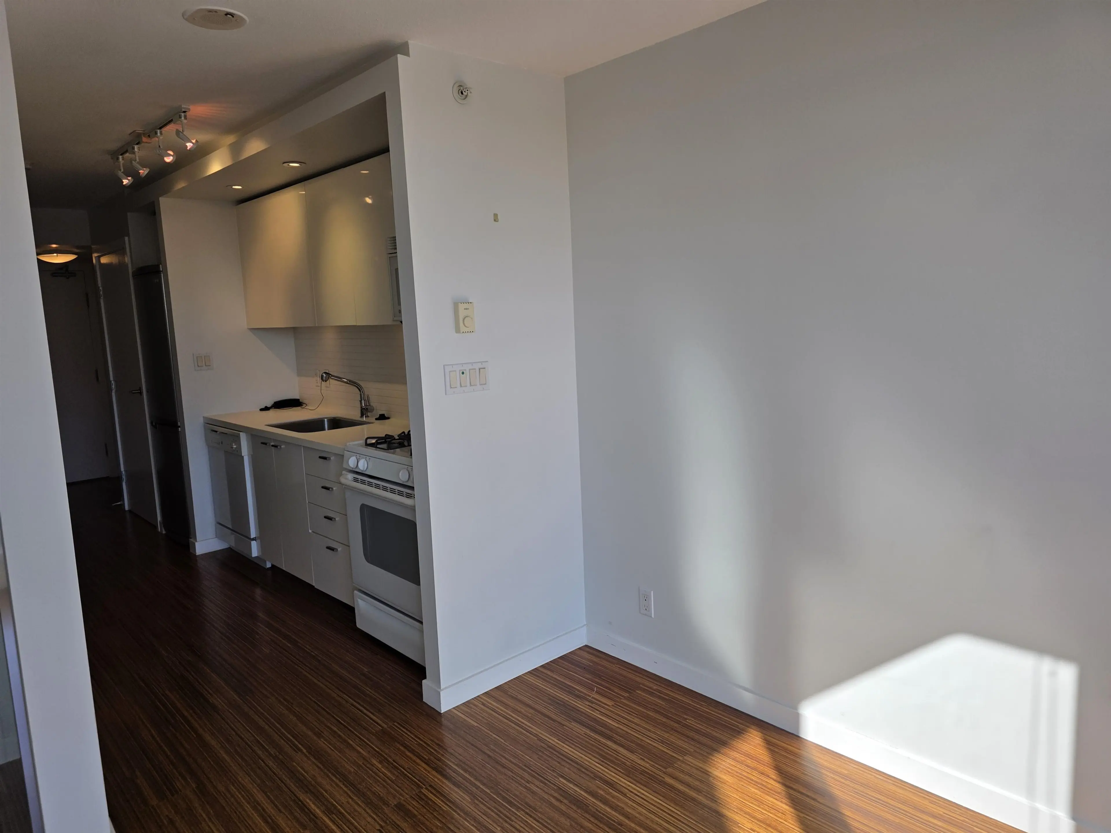 Property at #806 328 E 11TH AVENUE, Vancouver, BC