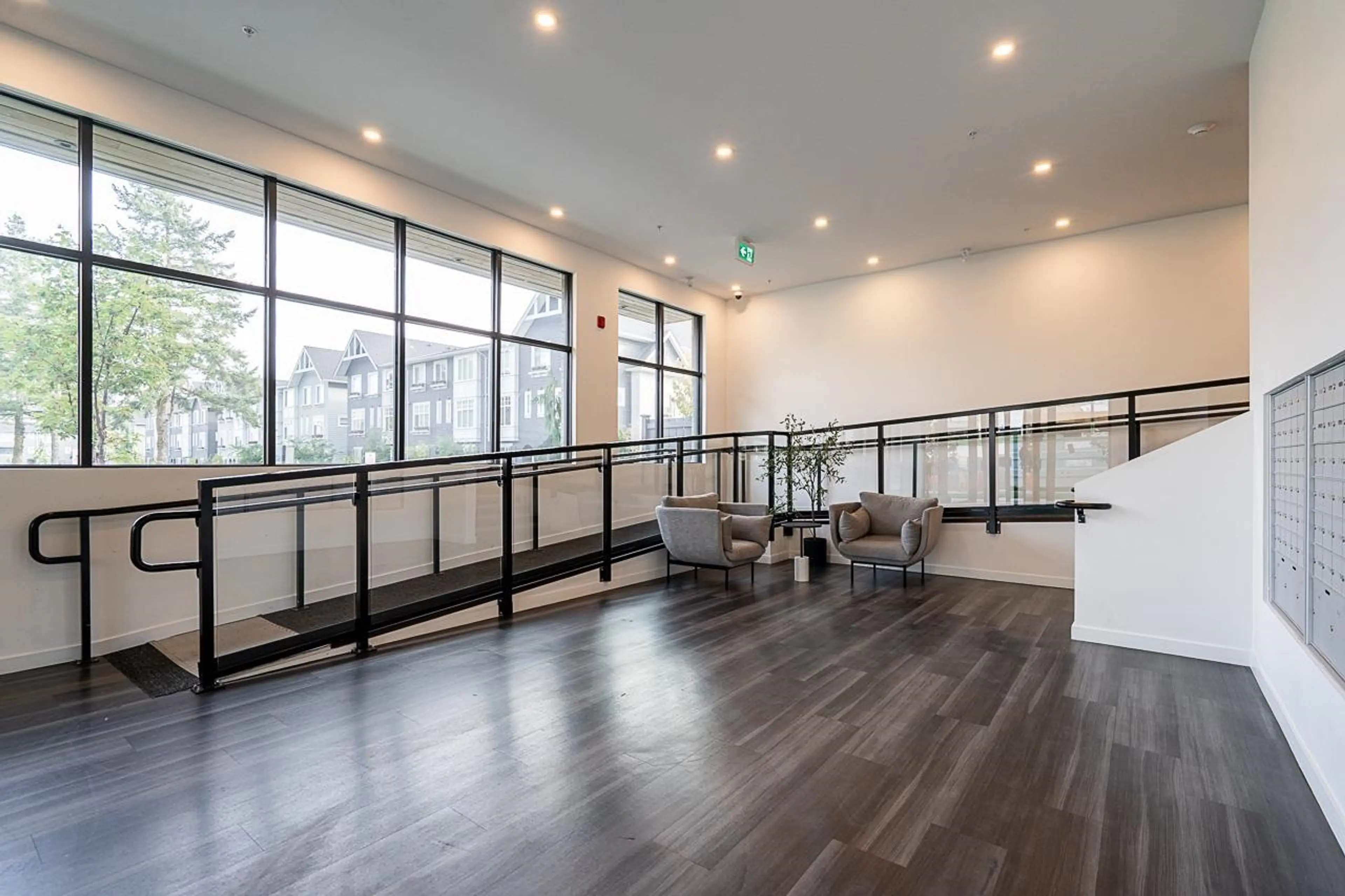 Property at #419 15738 85 AVENUE, Surrey, BC