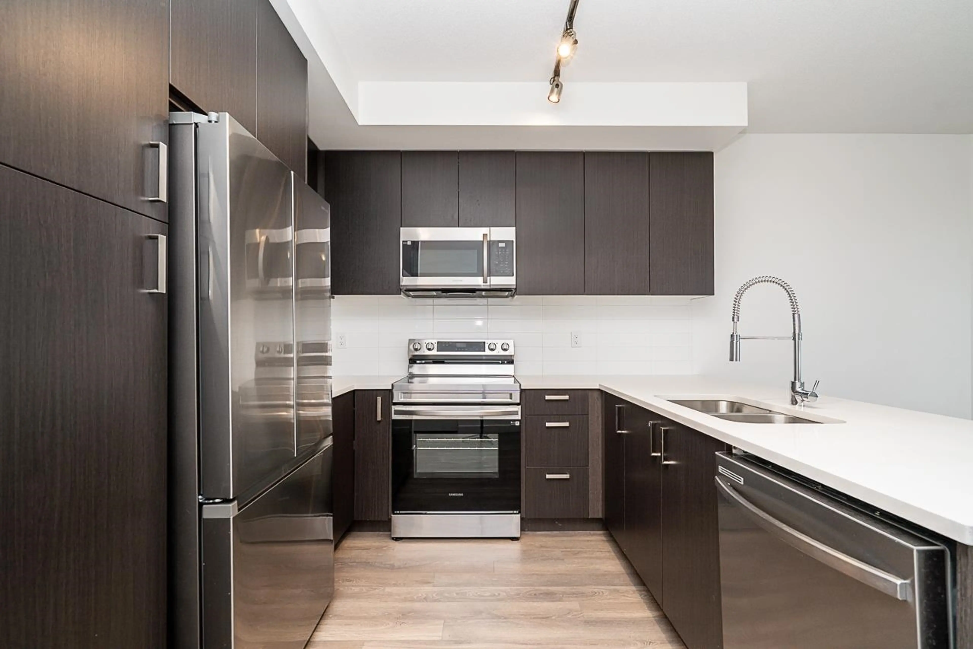 Property at #419 15738 85 AVENUE, Surrey, BC