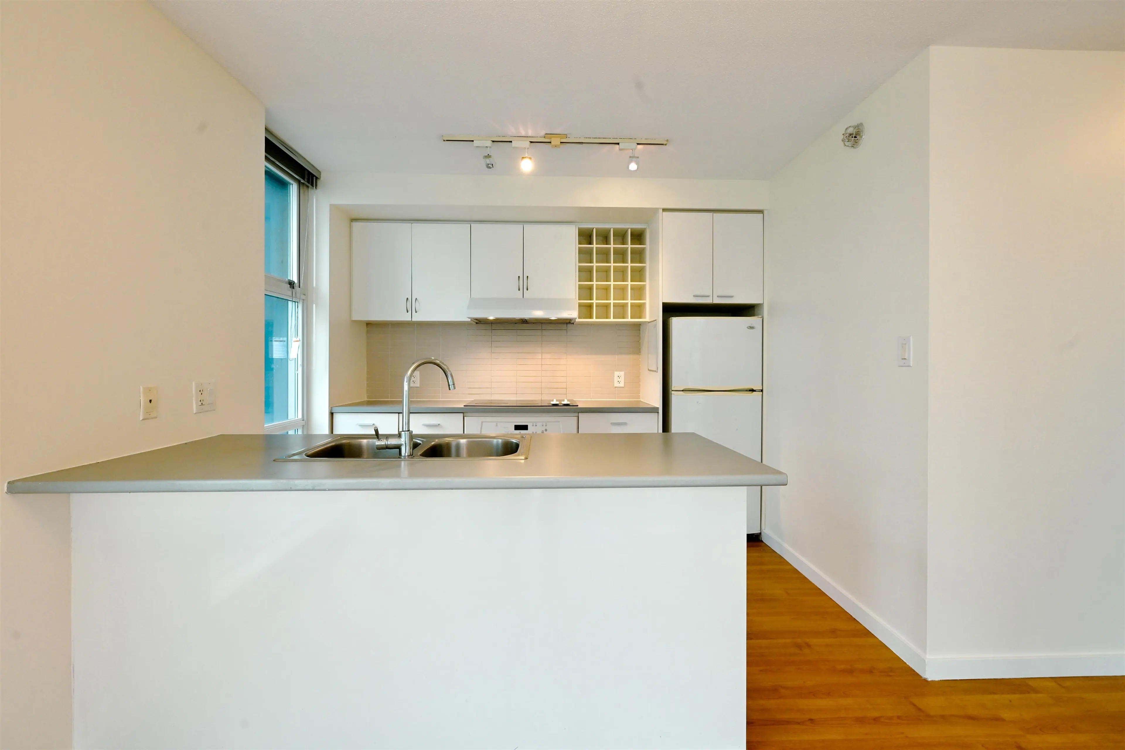 Property at #2206 111 W GEORGIA STREET, Vancouver, BC