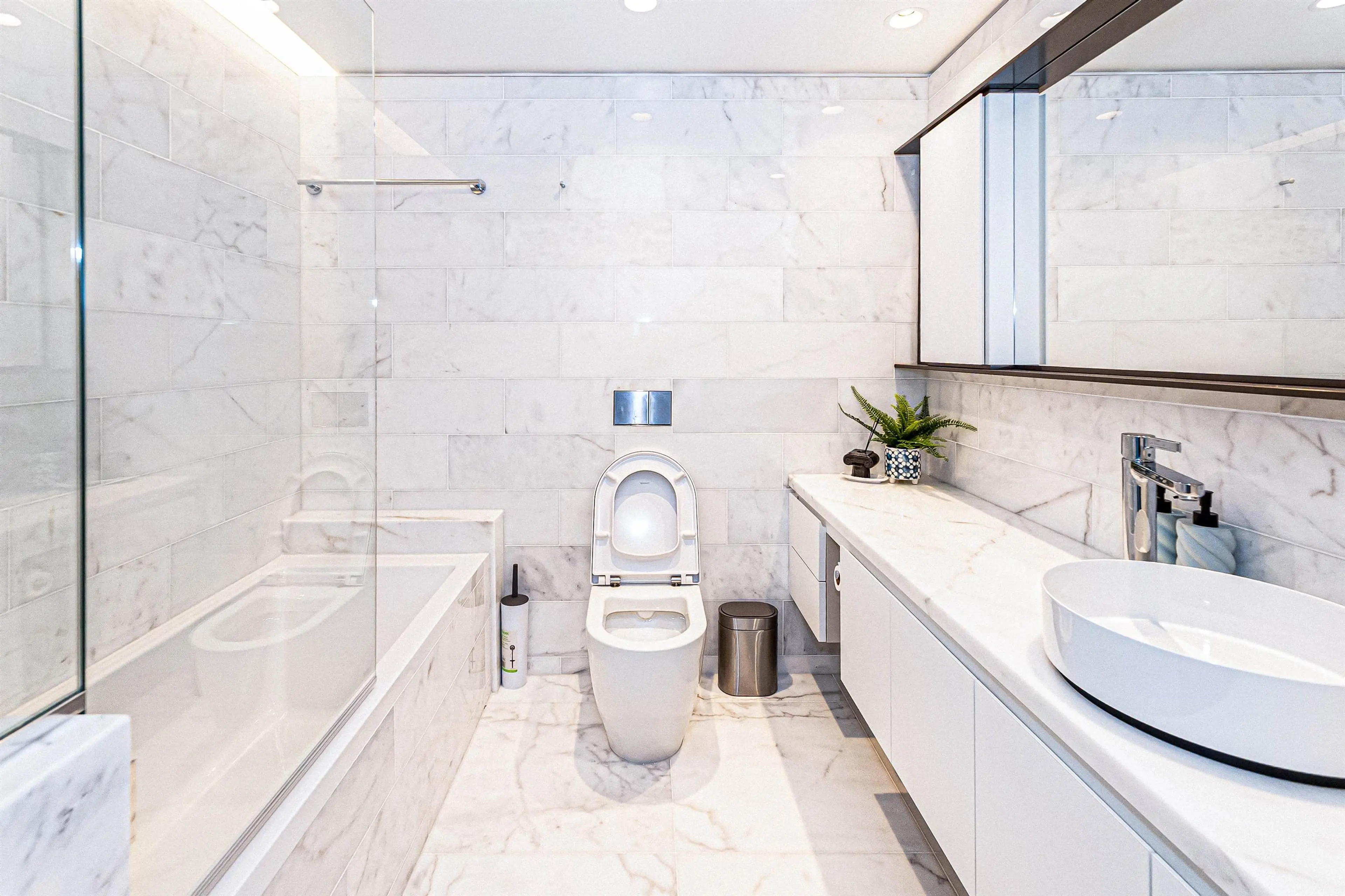 Property at #1506 1408 ROBSON STREET, Vancouver, BC