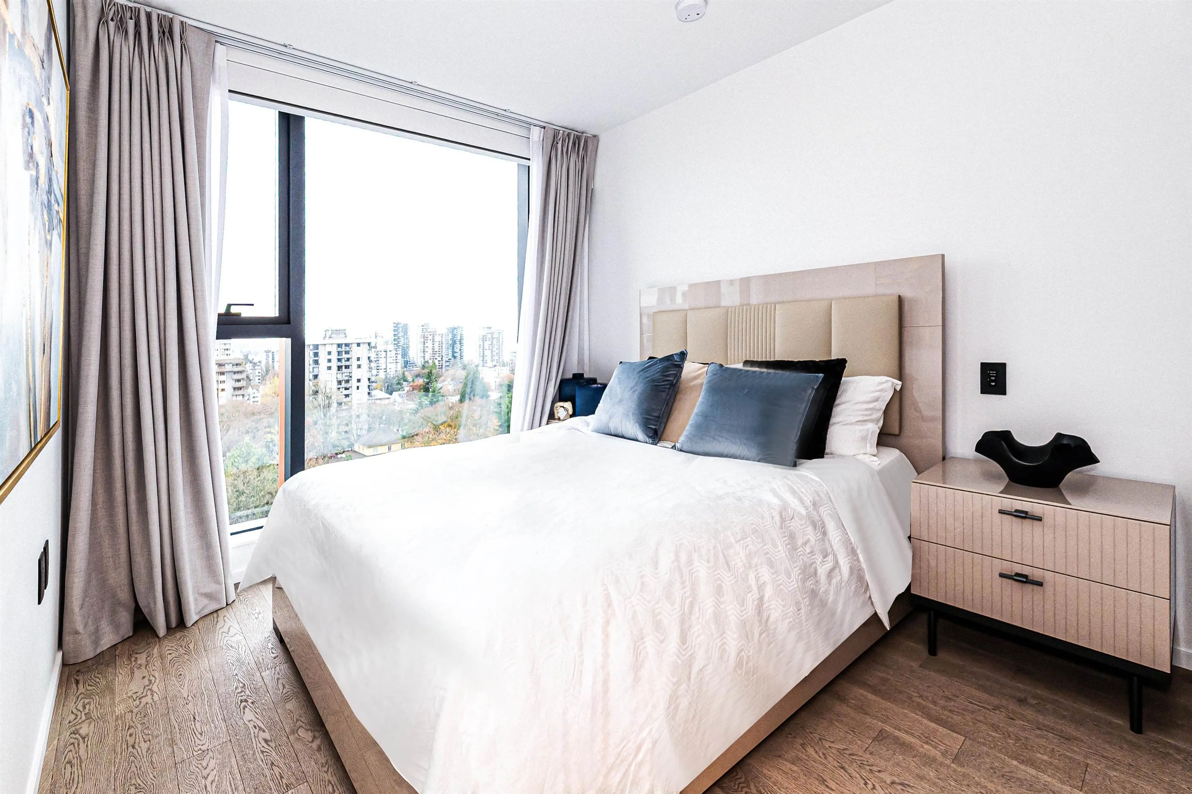 Property at #1506 1408 ROBSON STREET, Vancouver, BC