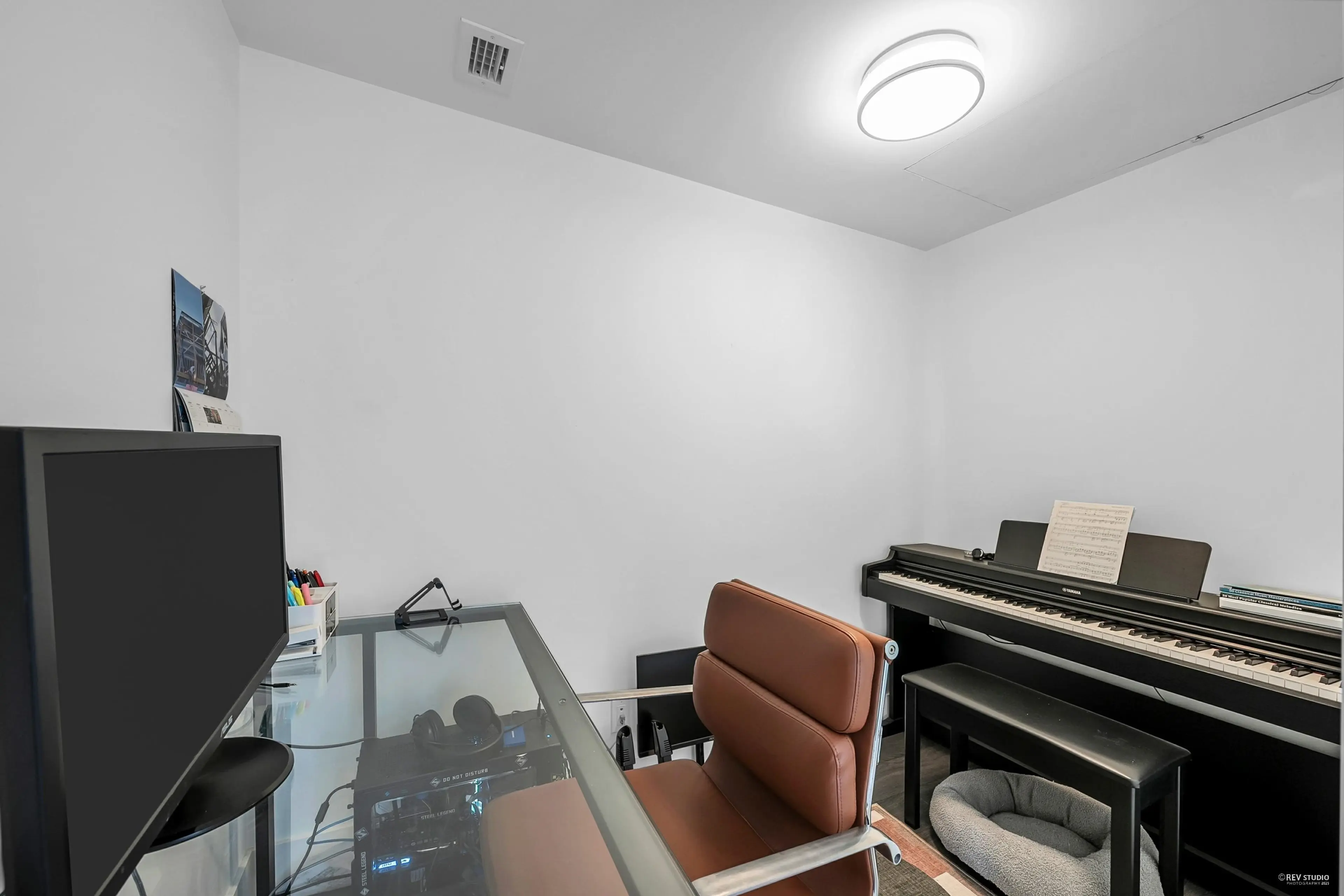 Property at #2104 1550 FERN STREET, North Vancouver, BC