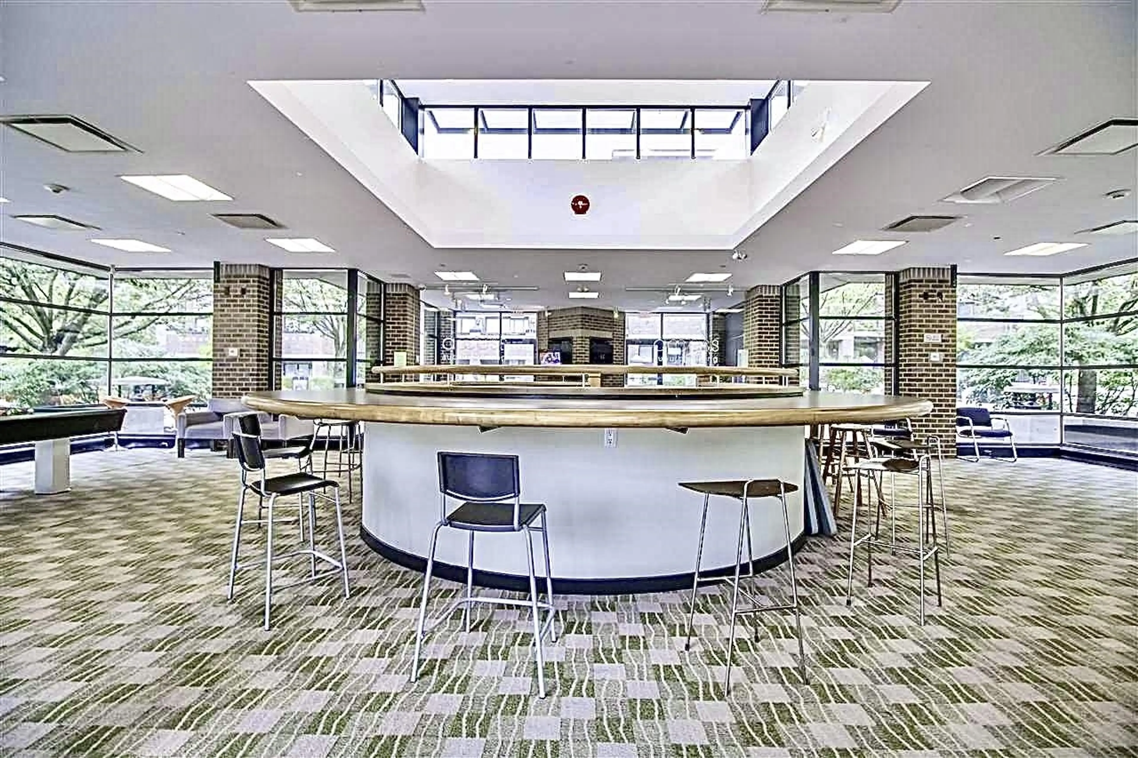 Property at #452 10838 CITY PARKWAY, Surrey, BC