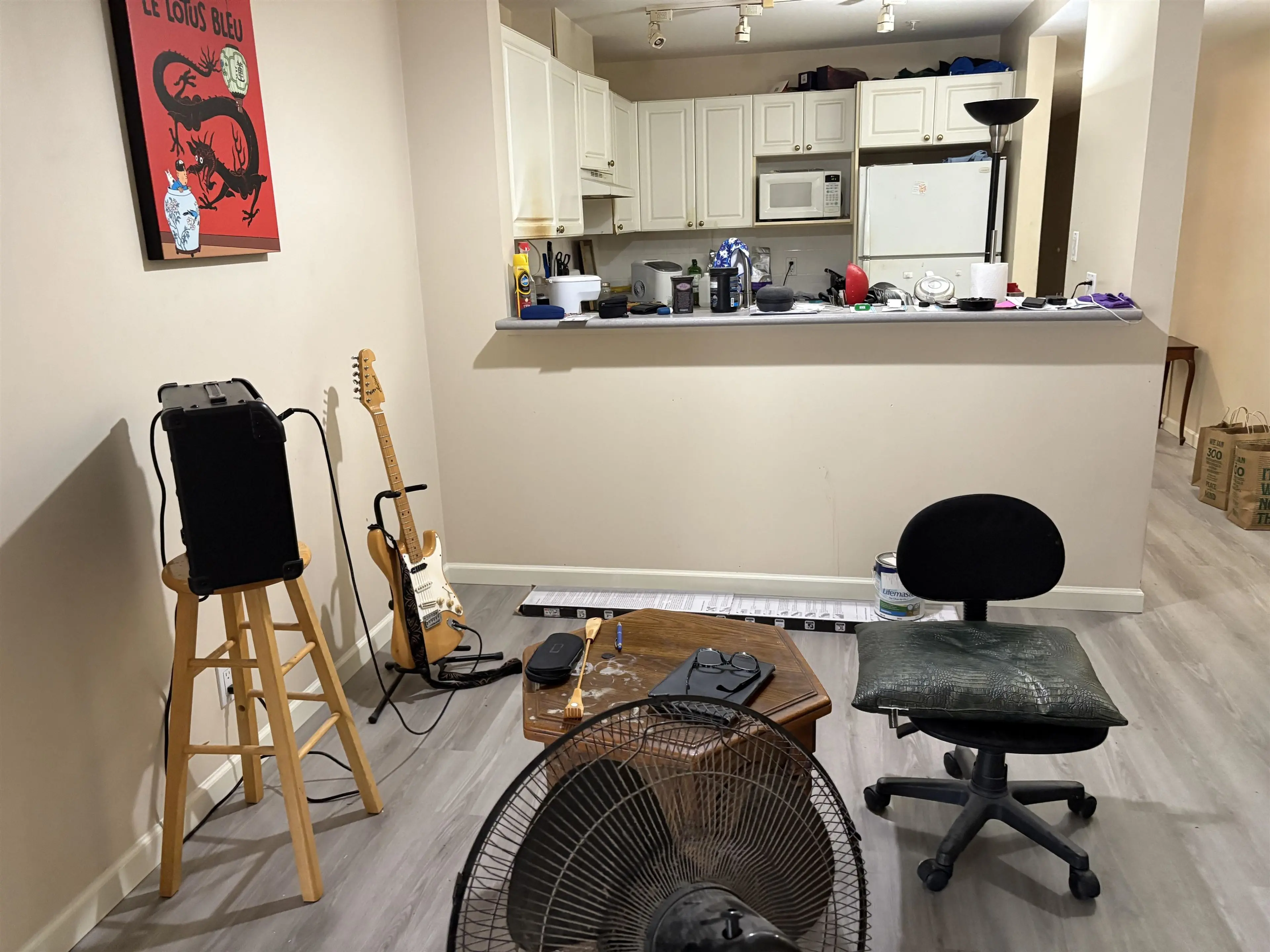 Property at #204 137 W 17TH STREET, North Vancouver, BC