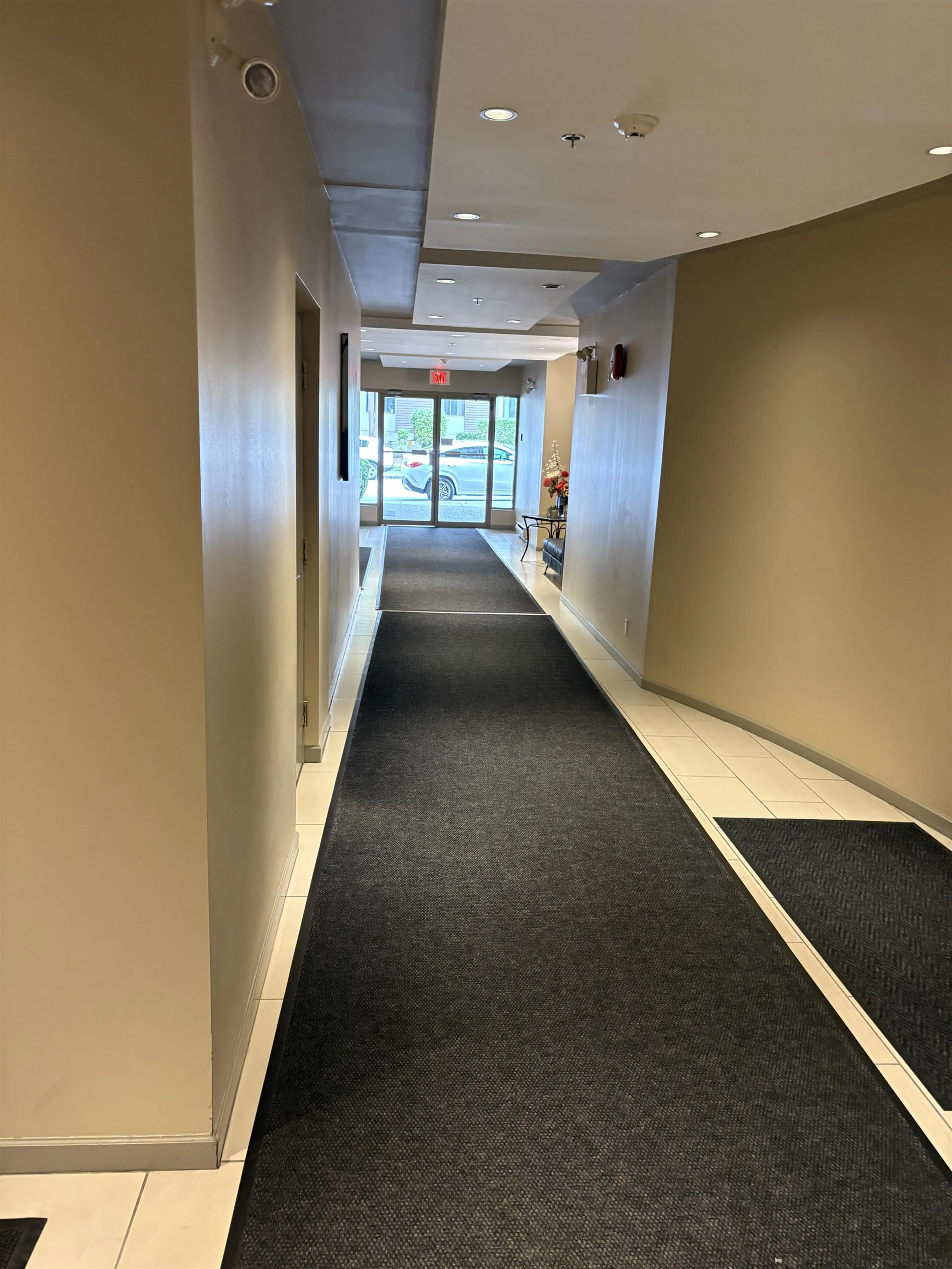 Property at #204 137 W 17TH STREET, North Vancouver, BC