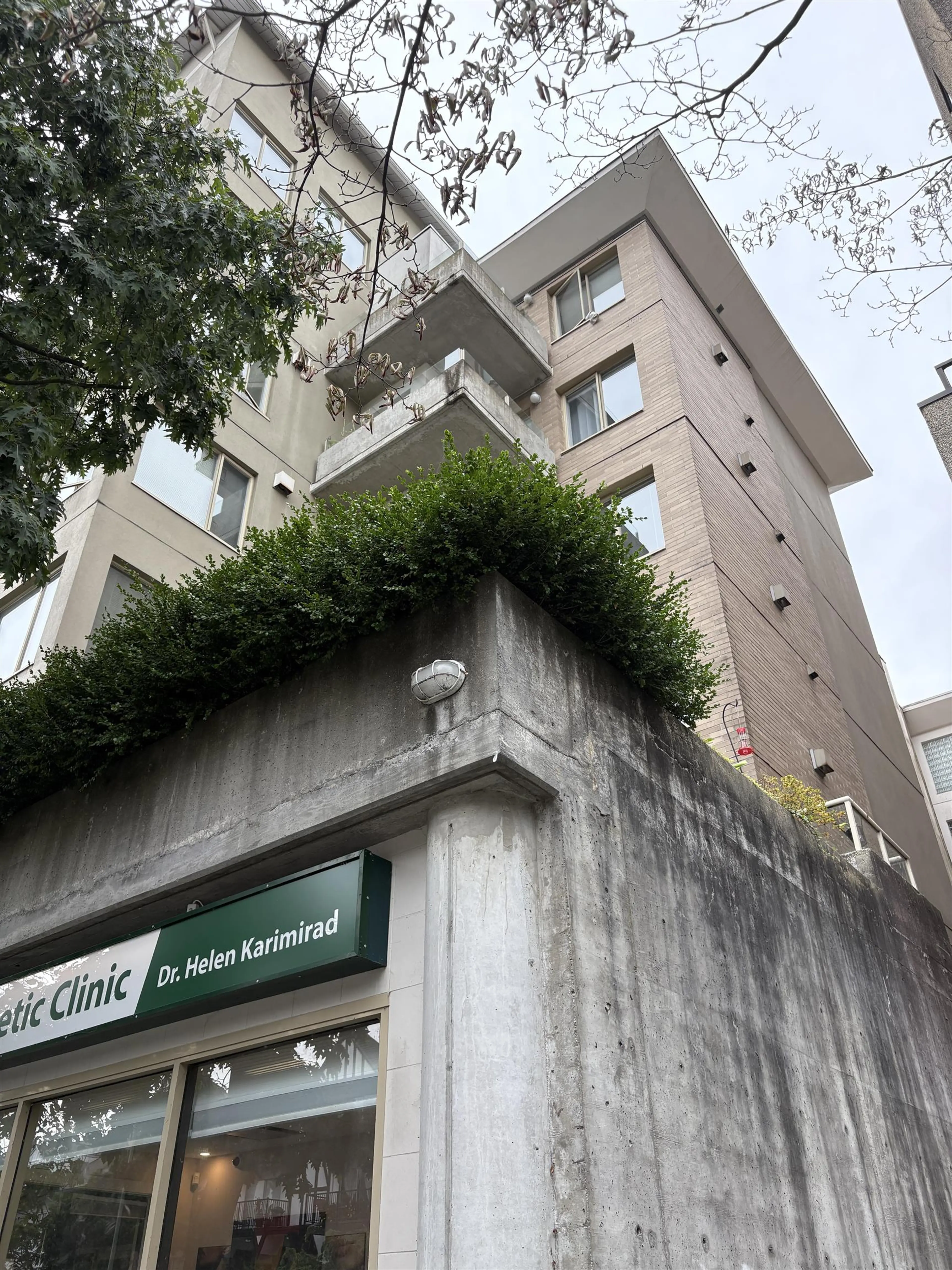 Property at #204 137 W 17TH STREET, North Vancouver, BC