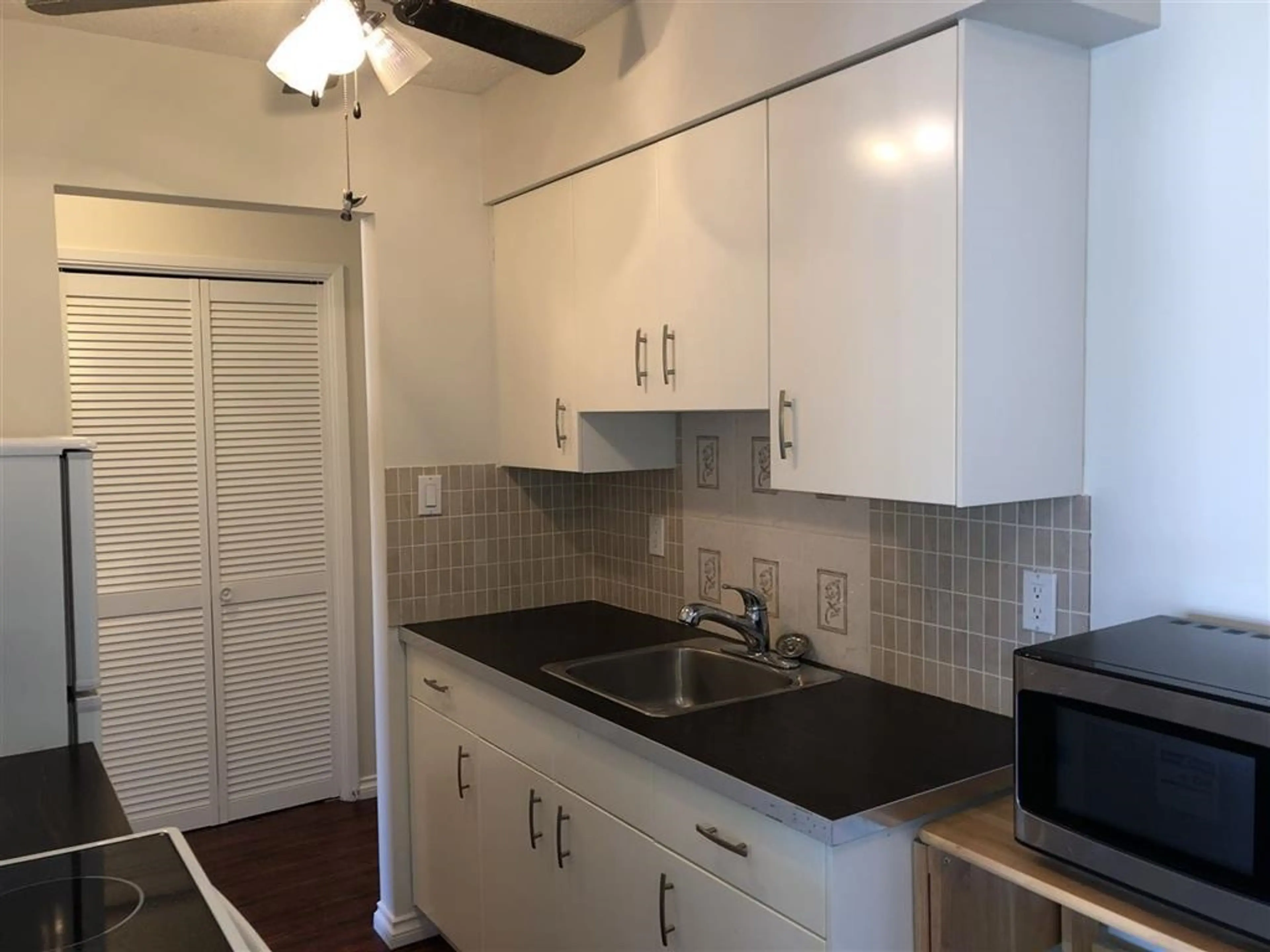 Property at #308 910 FIFTH AVENUE, New Westminster, BC