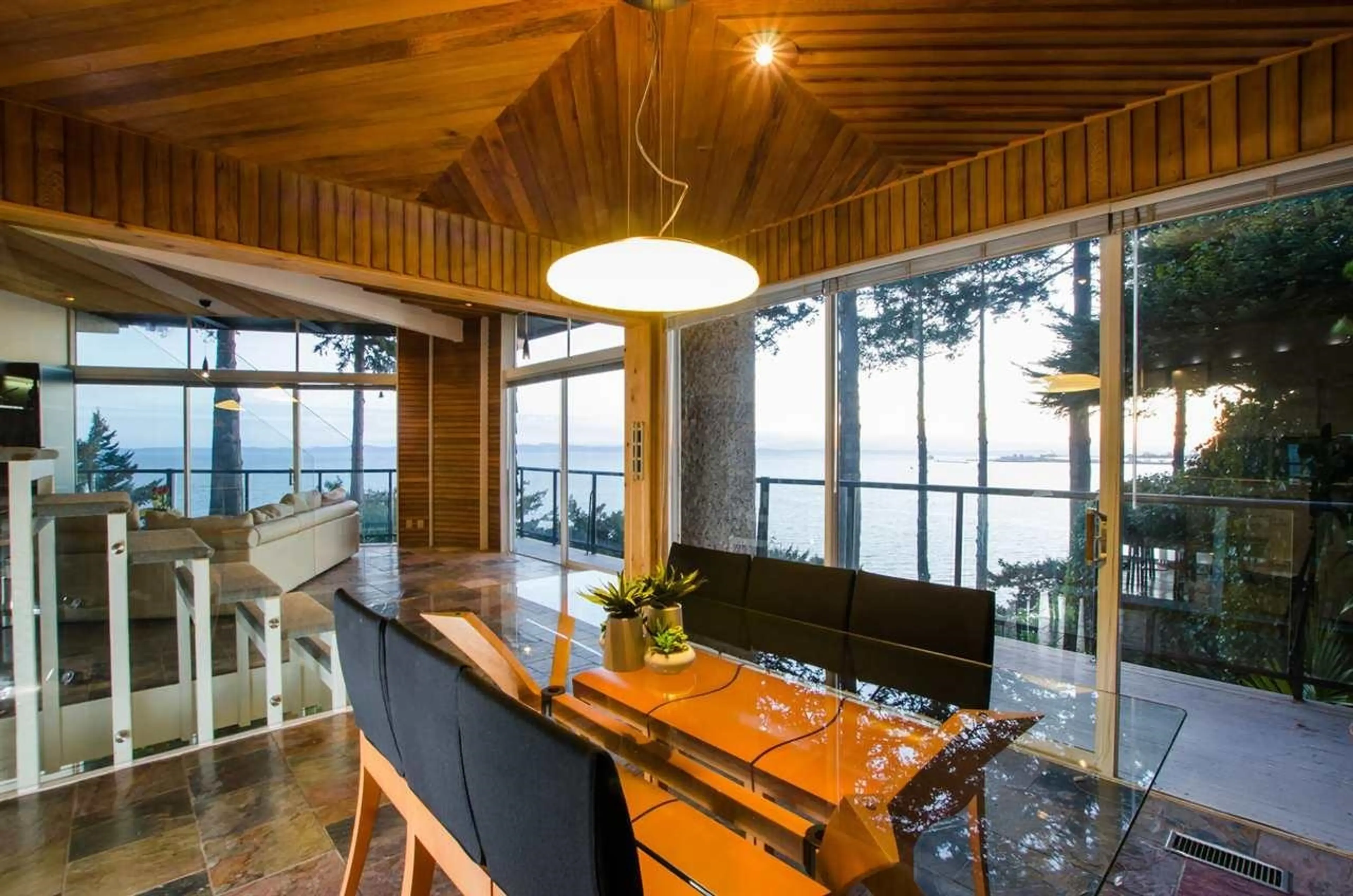 Property at 20 TSAWWASSEN BEACH ROAD, Delta, BC