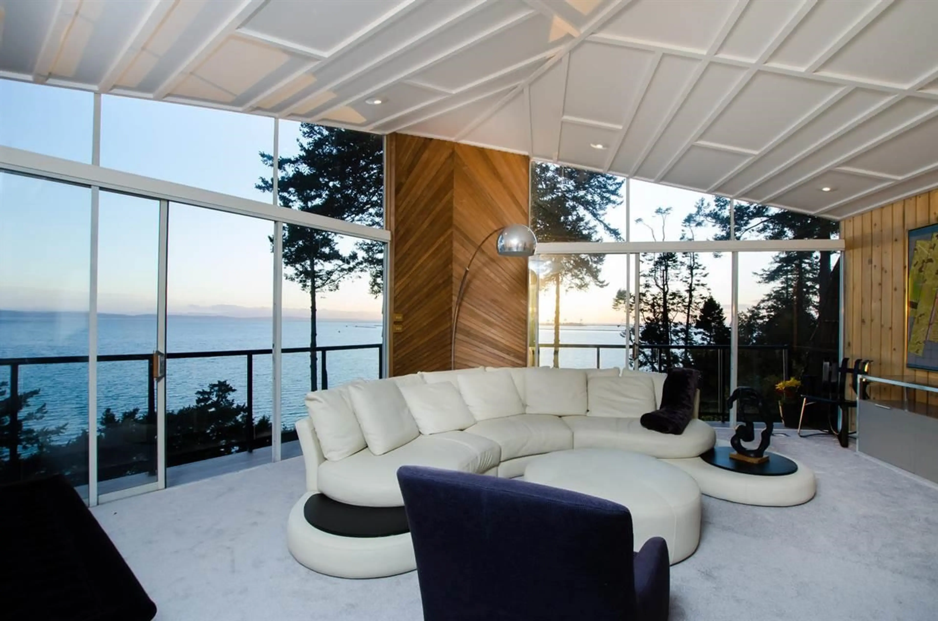 Property at 20 TSAWWASSEN BEACH ROAD, Delta, BC