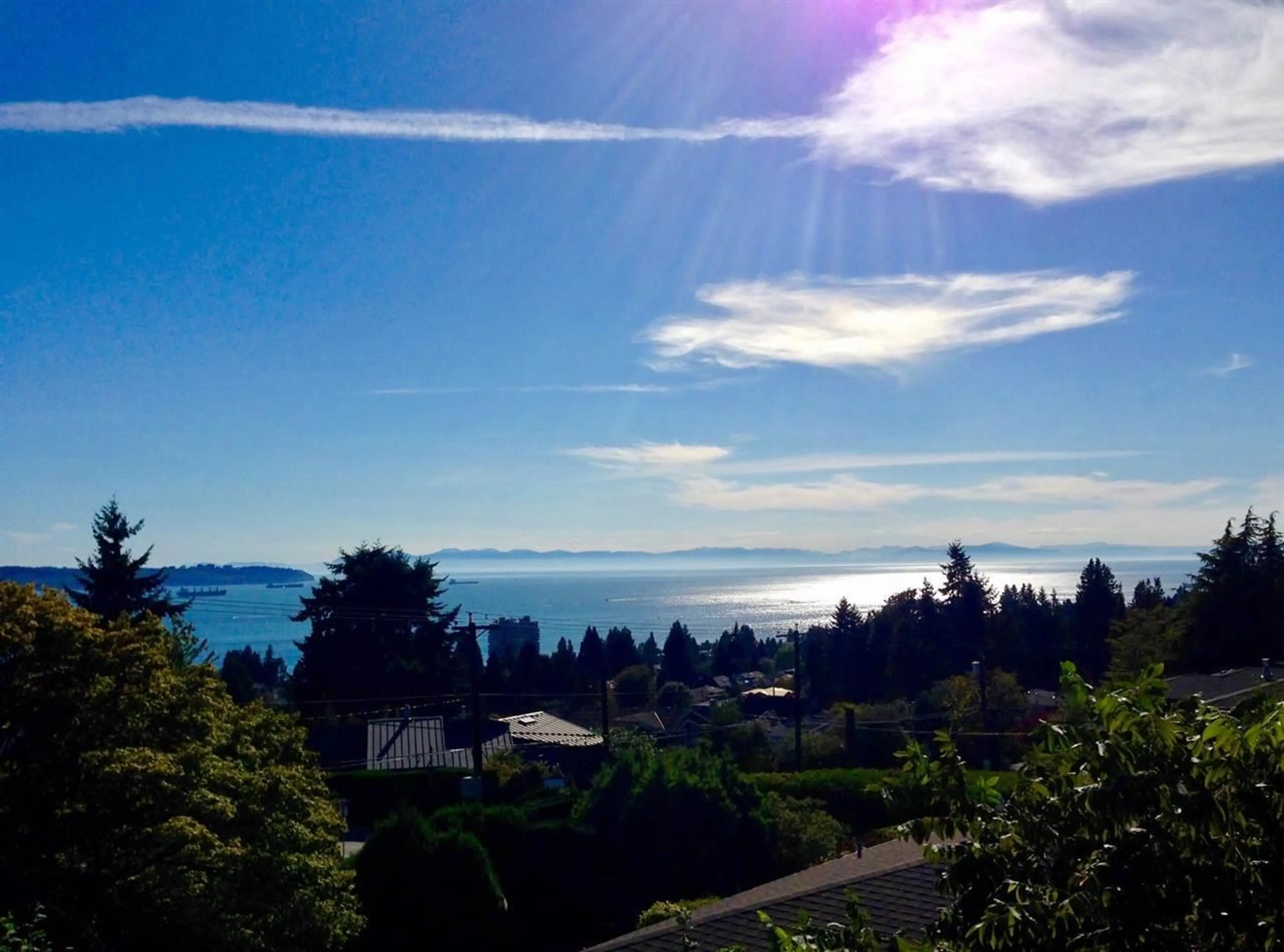 Property at 2095 MATHERS AVENUE, West Vancouver, BC